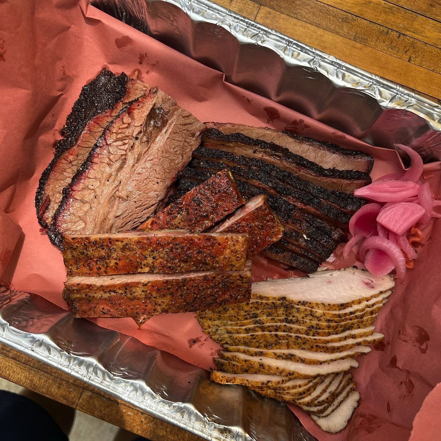 Put your order in while you can! Kick off the NFL season with smoked ribs, brisket and turkey. 🔥🥩🦃🍖

Orders can be placed on my website (link in bio) or DM me for more details. 🤘🏾

#BBQ #ribs #brisket #turkey #dallas #nfl #tailgate