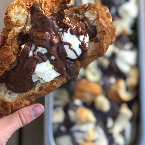 Nutella Croissant