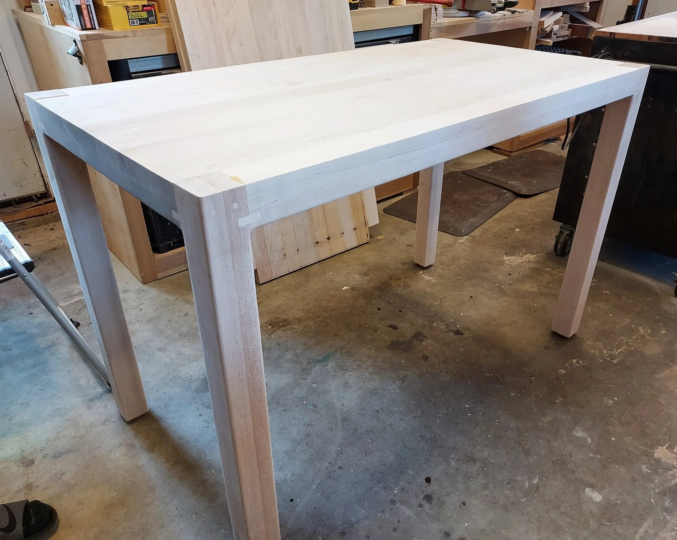 another+simple+epoxy+table+two.jpg