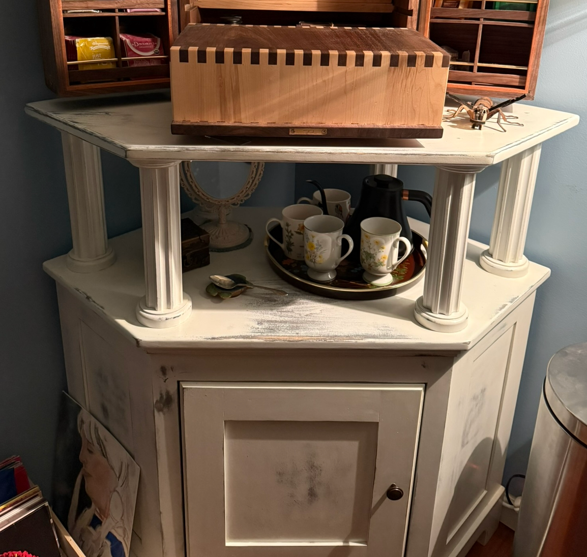 corner+cabinet+and+apothercary+two.png