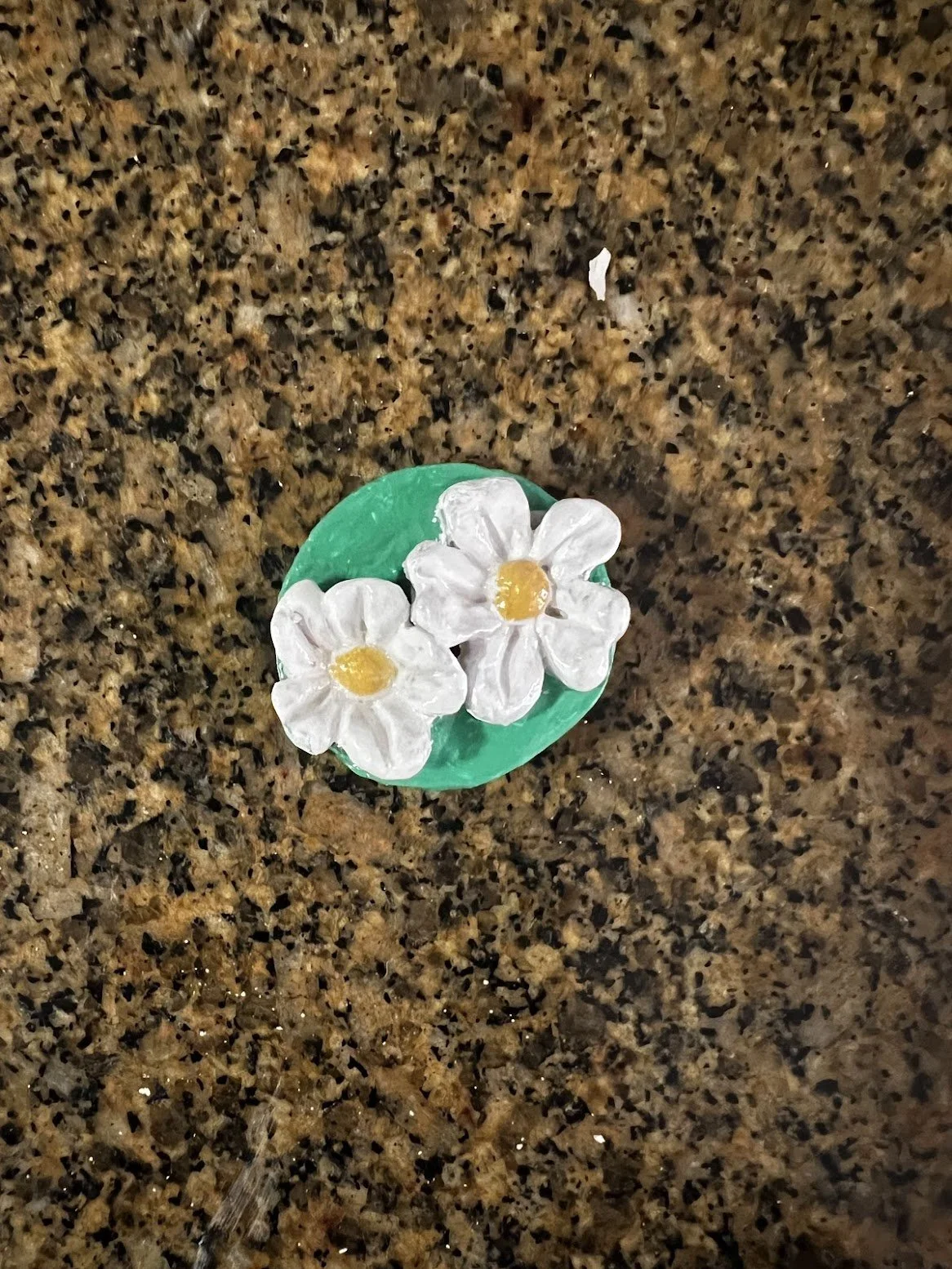 White Flower magnet.jpg