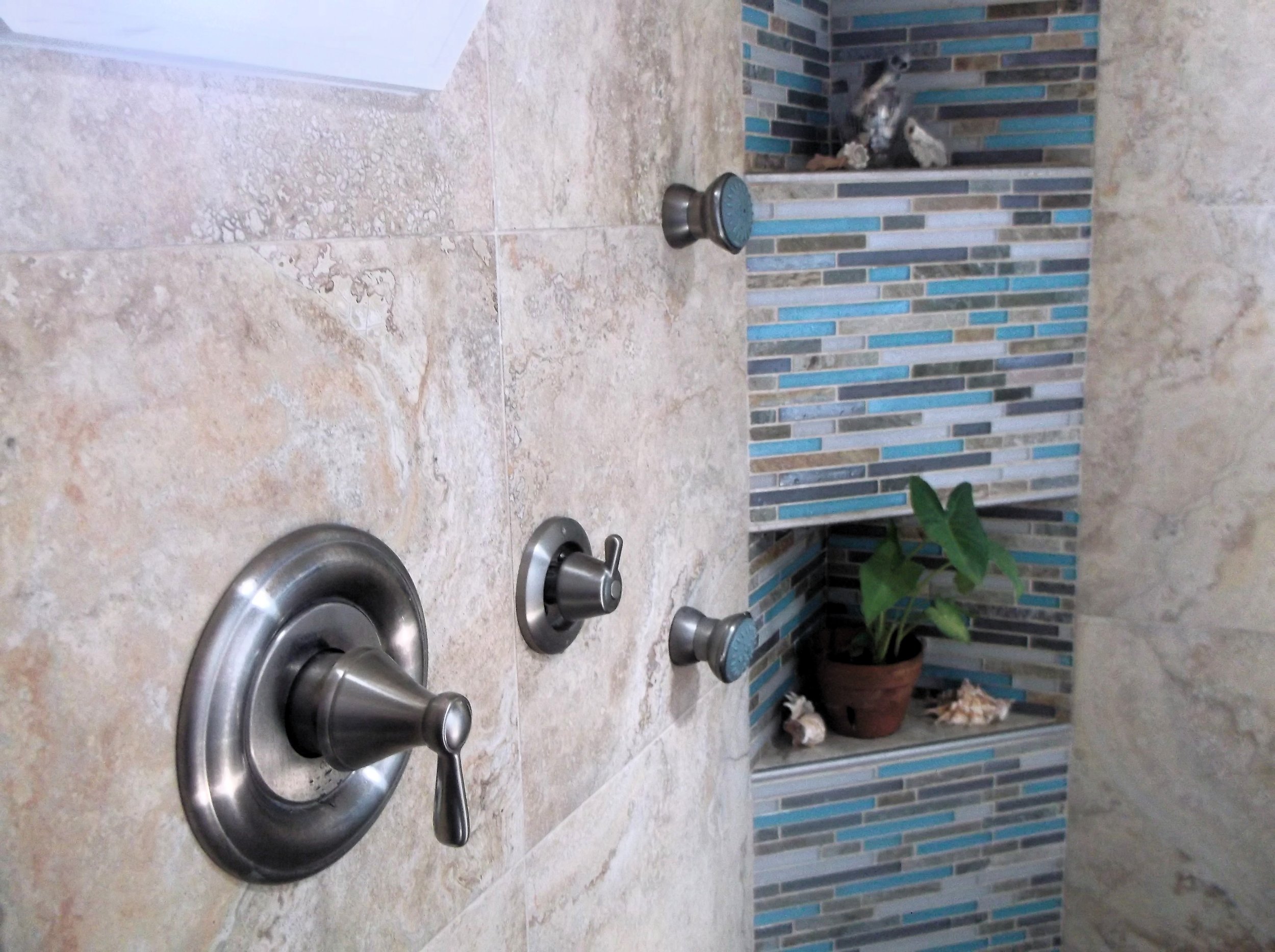 Master Bathroom 018.JPG