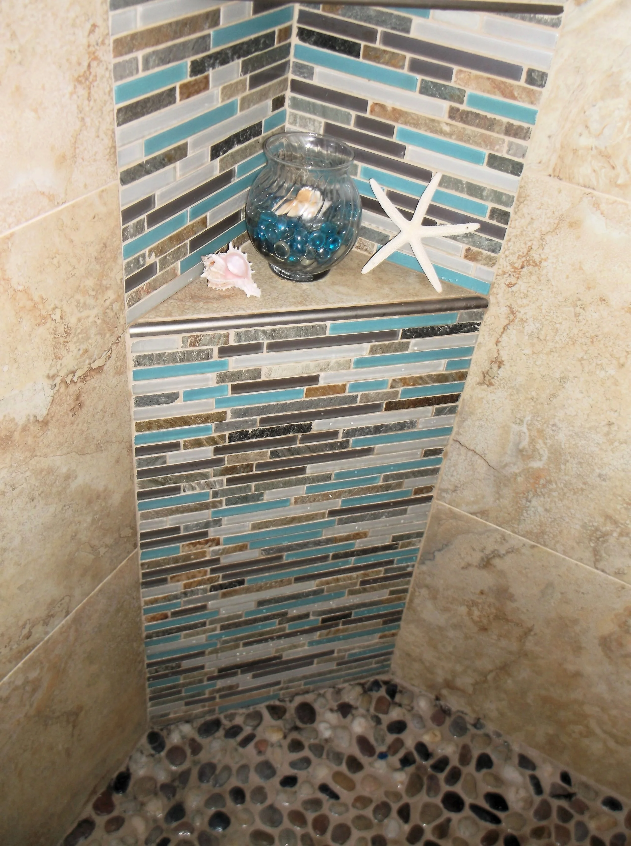 Master Bathroom 013.JPG