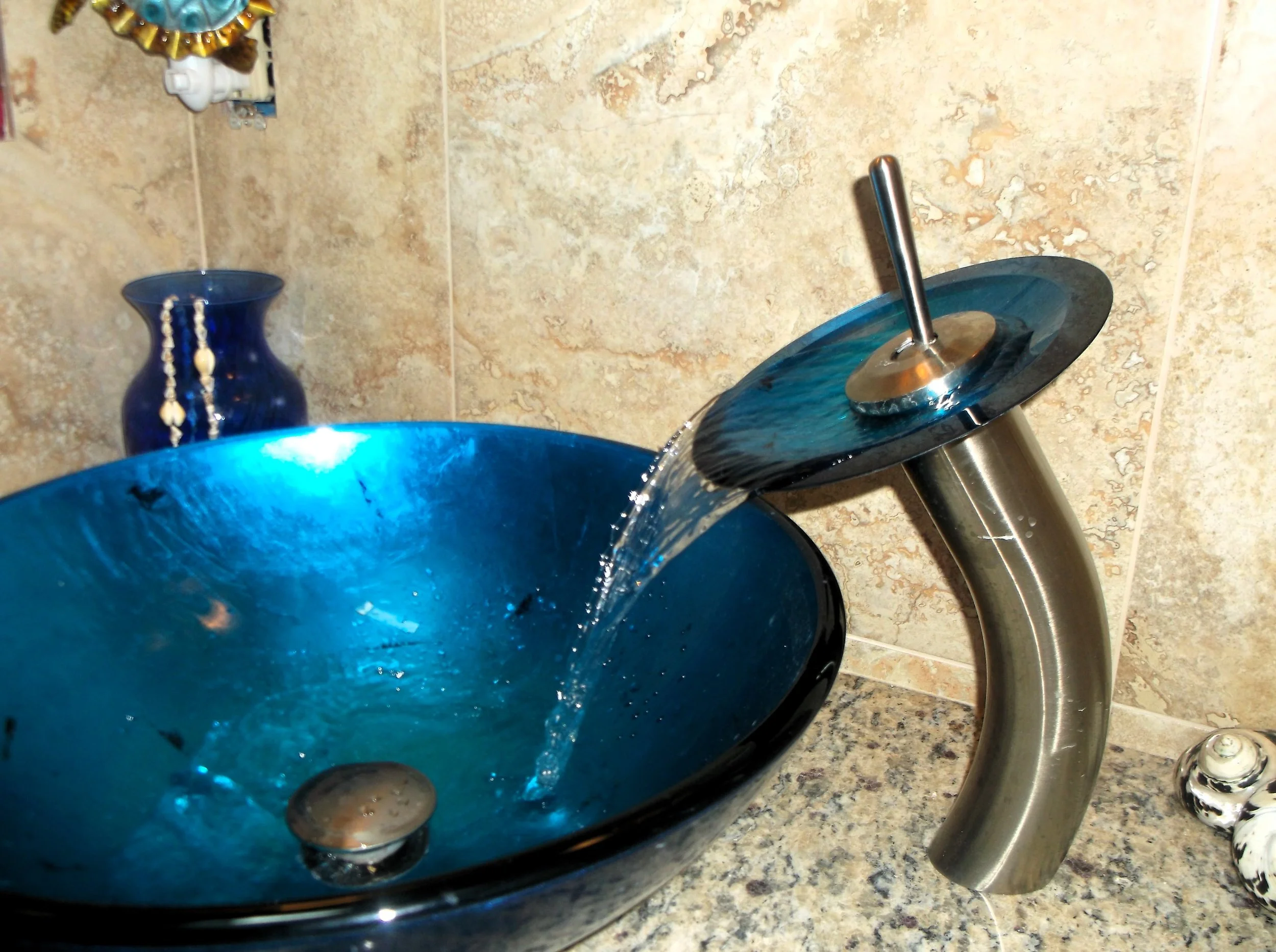Master Bathroom 005.JPG