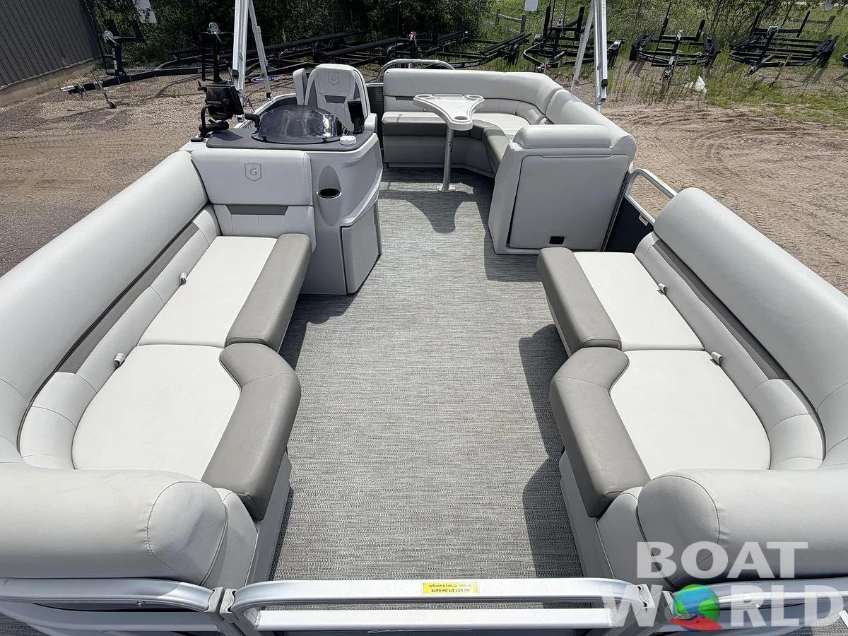 large-watermarked-used-2023-sweetwater-2086-cruise-and-60-hp-suzuki-4-stroke-25-995 (1).jpg