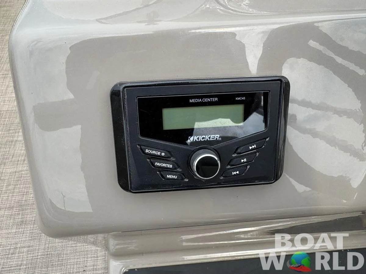 large-watermarked-1E913B5A-9FF7-4923-8B0A-2FAA840ABB28.jpg