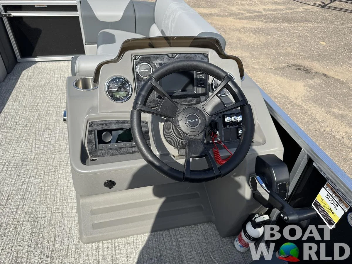large-watermarked-2025-tahoe-pontoons-ge-ofish-2385-rear-fish-and-honda-4-stroke-efi (6).jpg