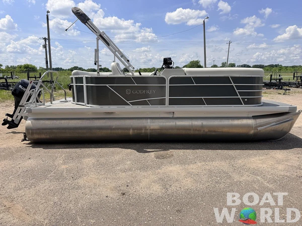 large-watermarked-used-2023-sweetwater-2086-cruise-and-60-hp-suzuki-4-stroke-25-995 (12).jpg