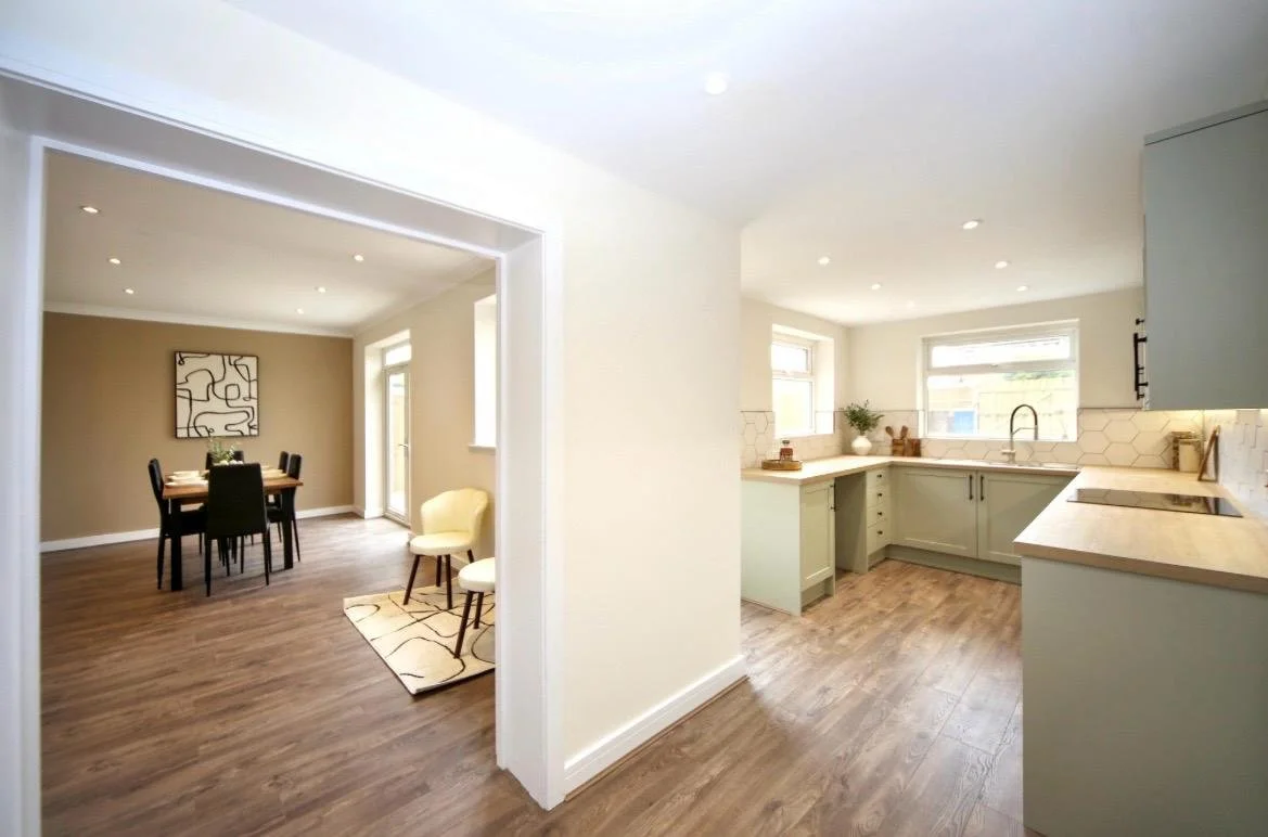 15 Levens Walk - Staged Photos (9).jpeg