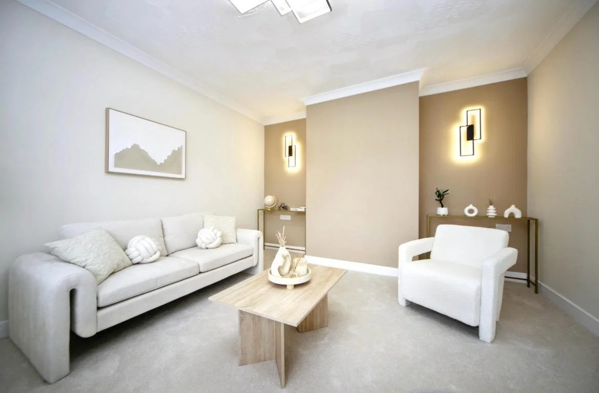 15 Levens Walk - Staged Photos (2).jpeg