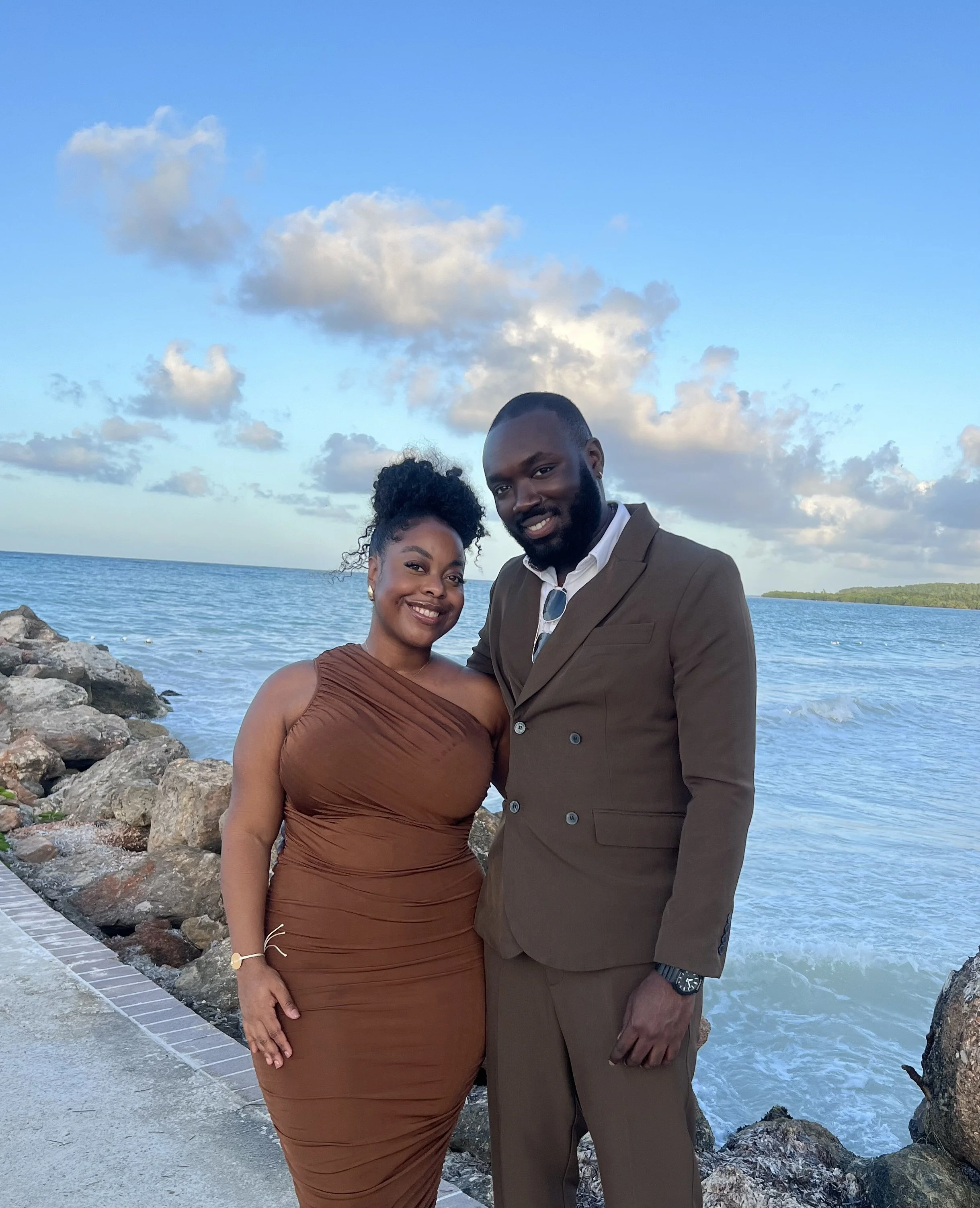 @jumpintothemap travel influencer Jason and Sekai Oppong