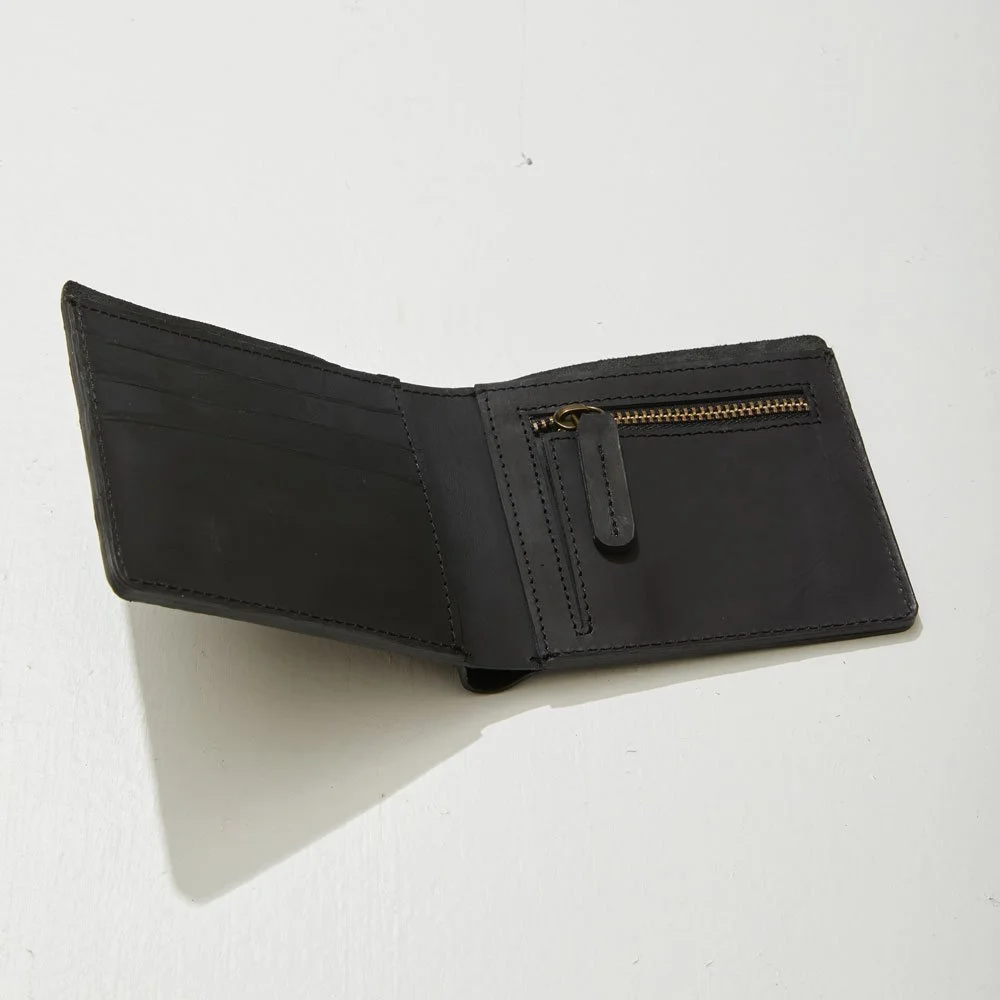 Black-Bison-Bifold-Blank_4.jpg