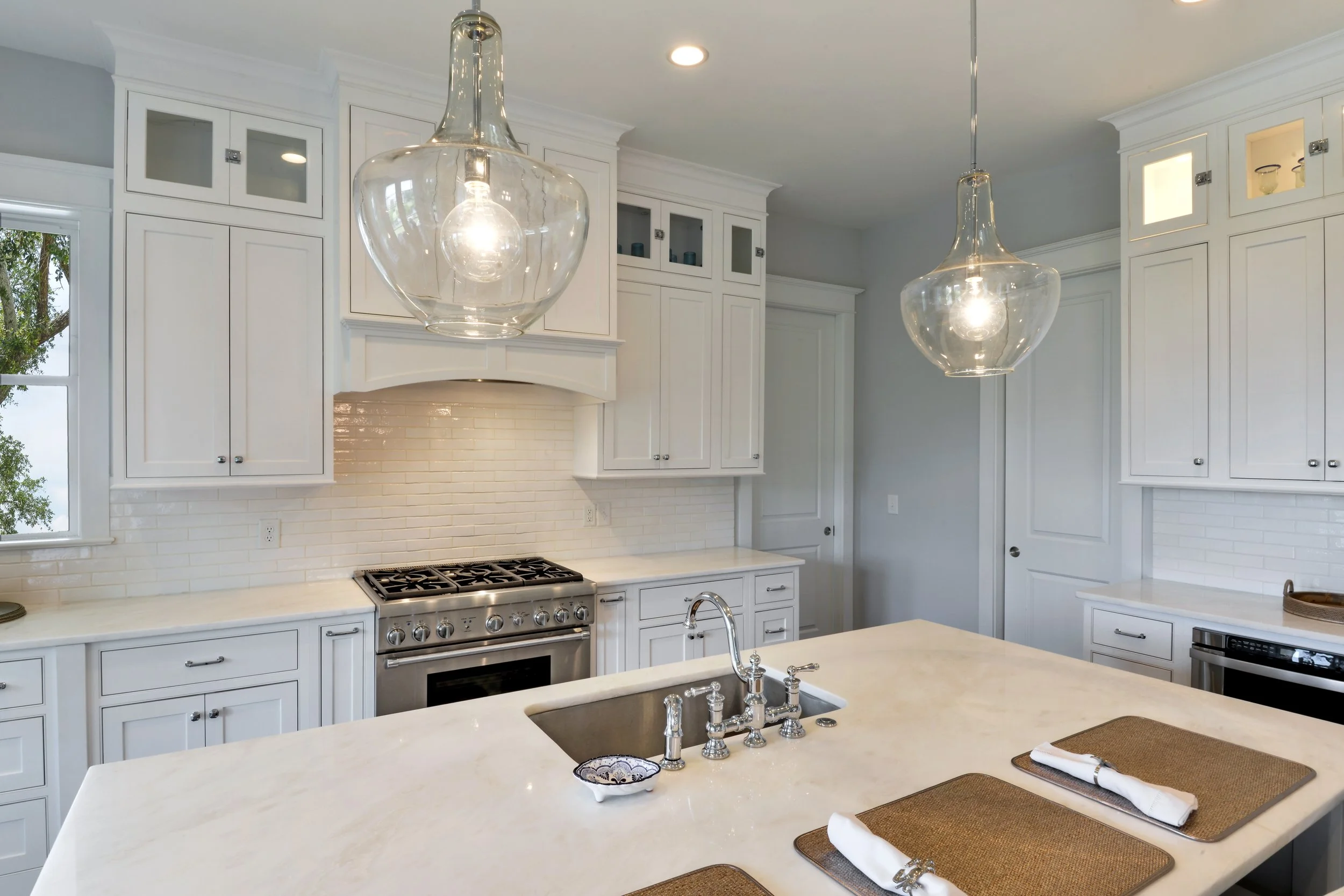 White-Coastal-CFC-Kitchen-02.jpg
