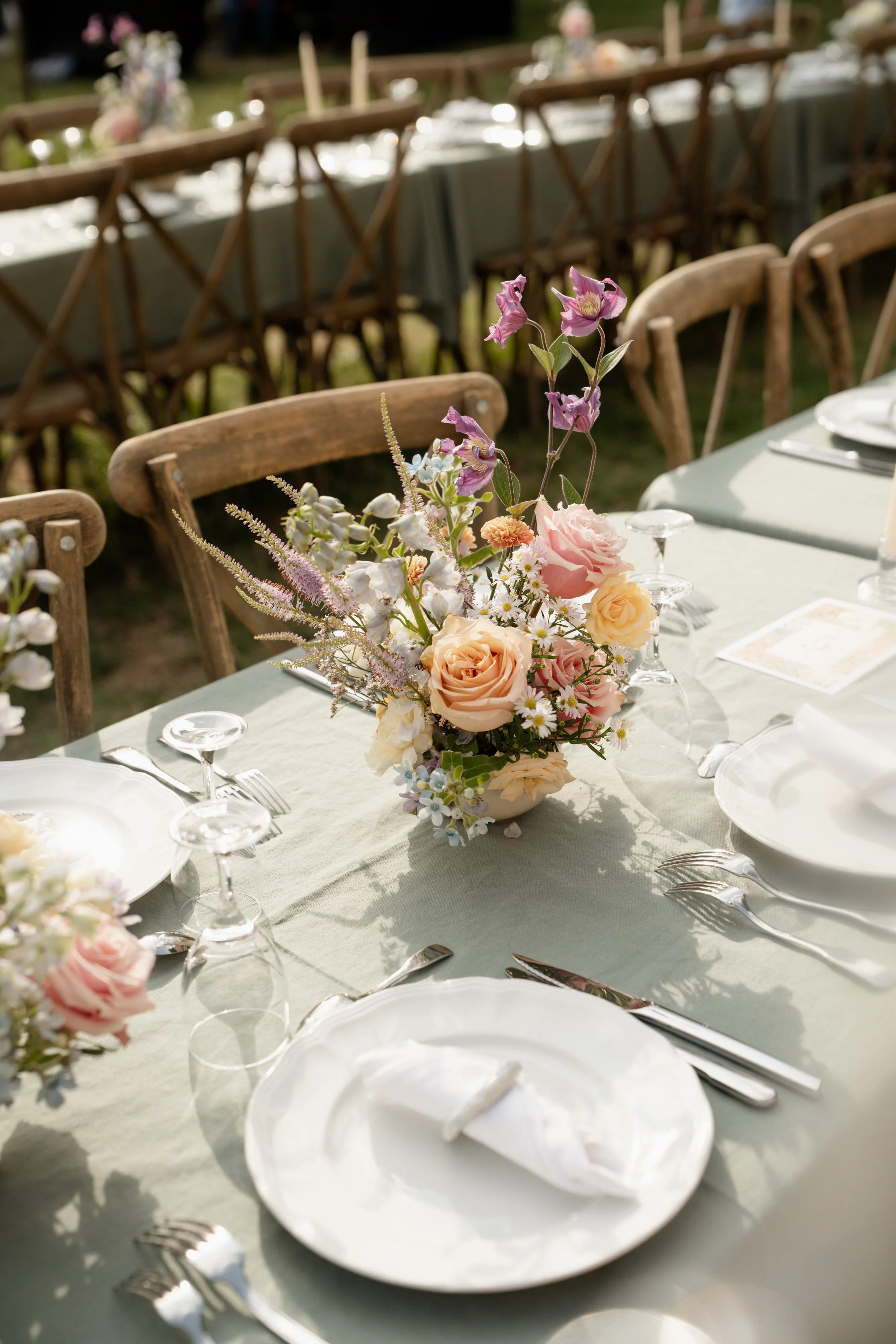 Wedding Florist, Wedding Flowers, Table settings, Floral arrangements