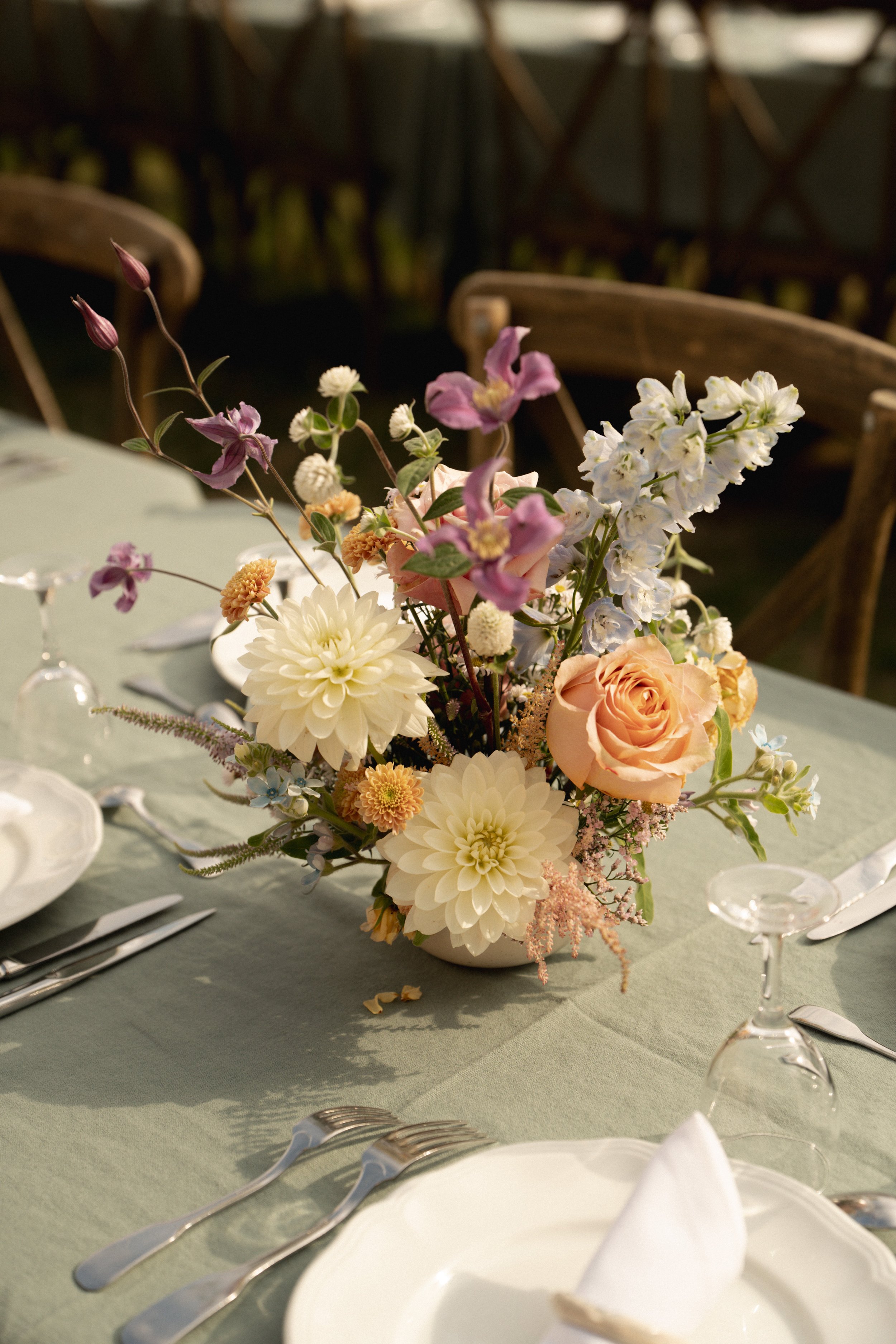 Wedding Florist, Wedding Flowers, Table settings, Floral arrangements