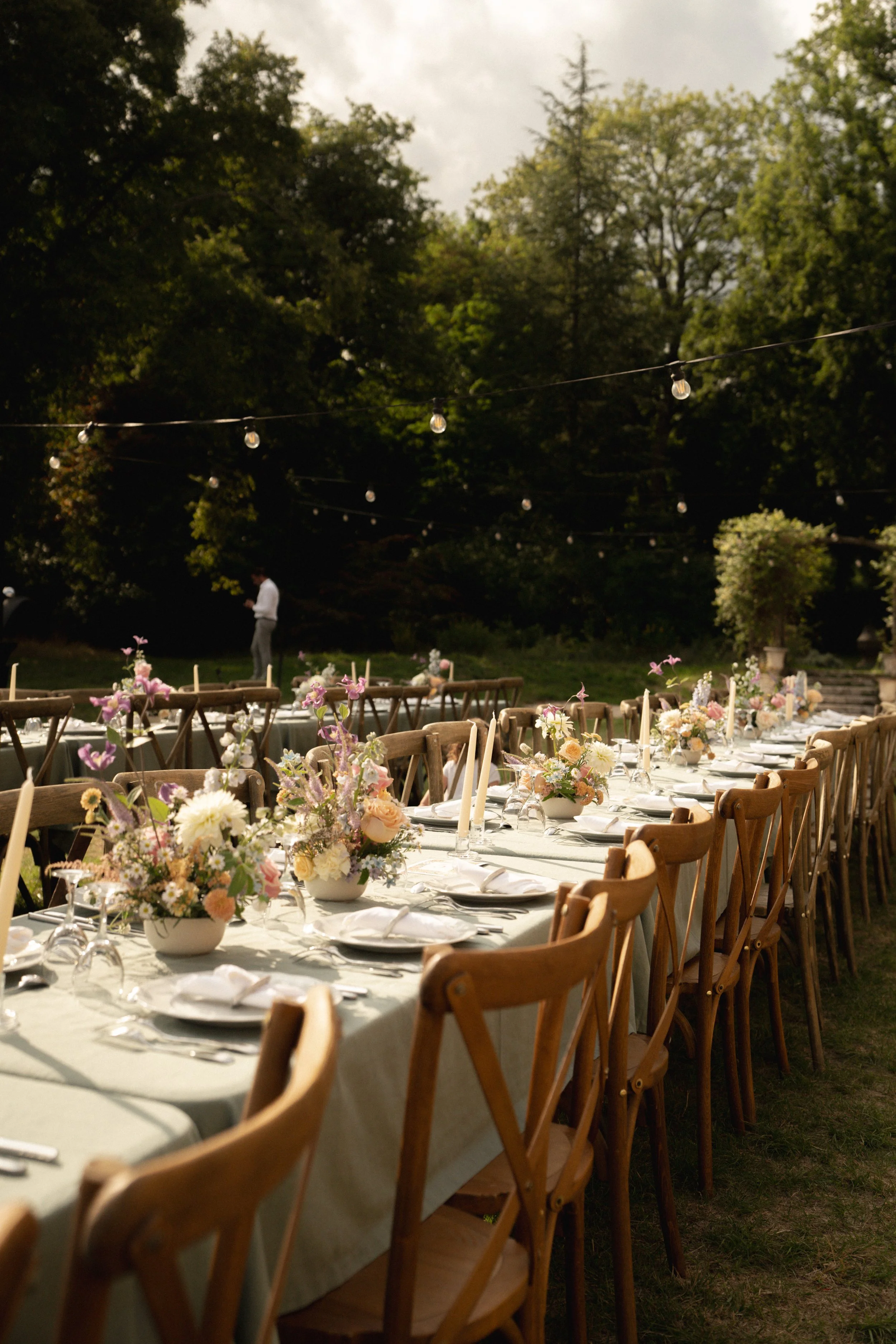 Wedding Florist, Wedding Flowers, Table settings, Floral arrangements