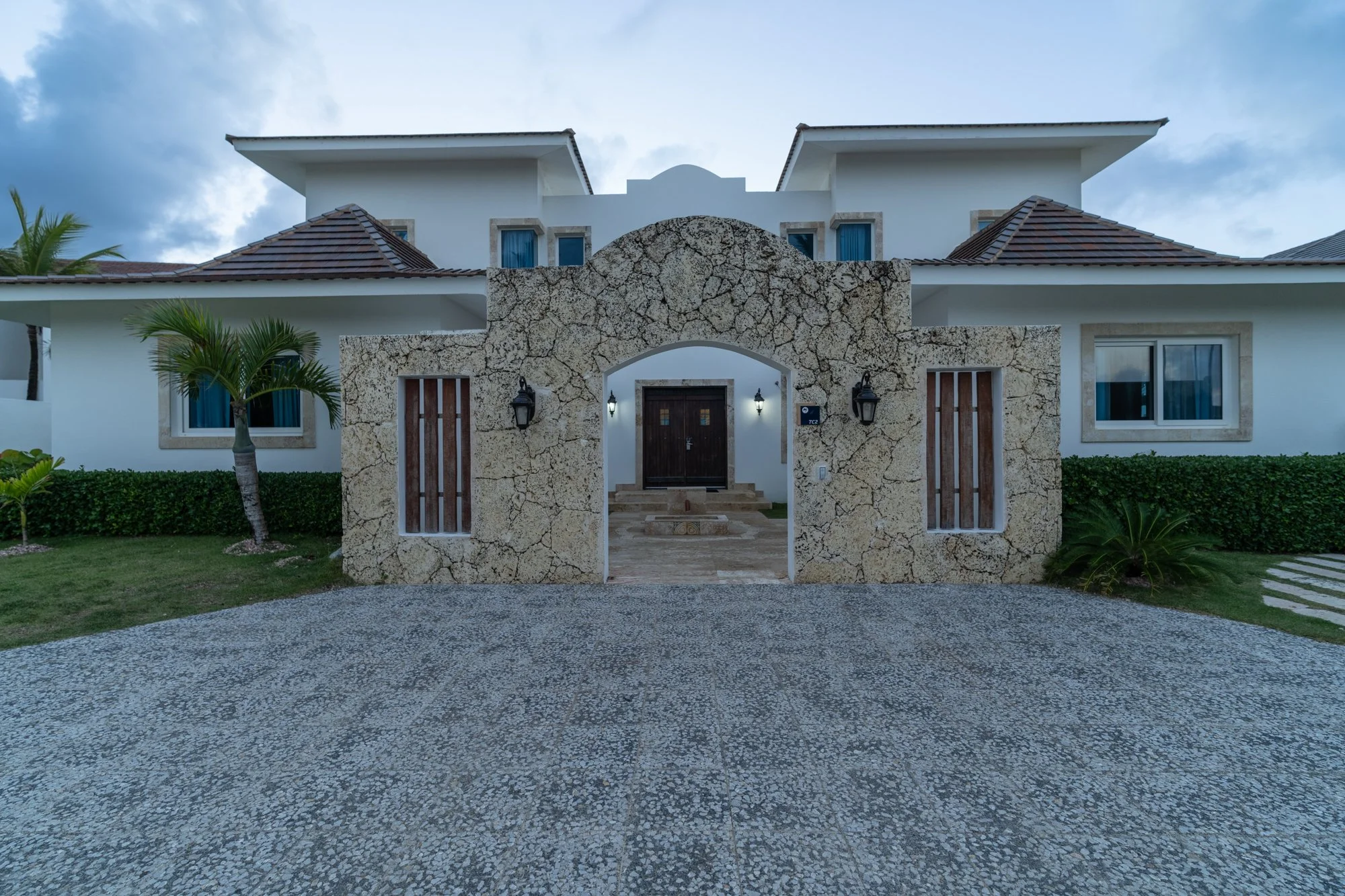 2022-The Cliff_33.jpg