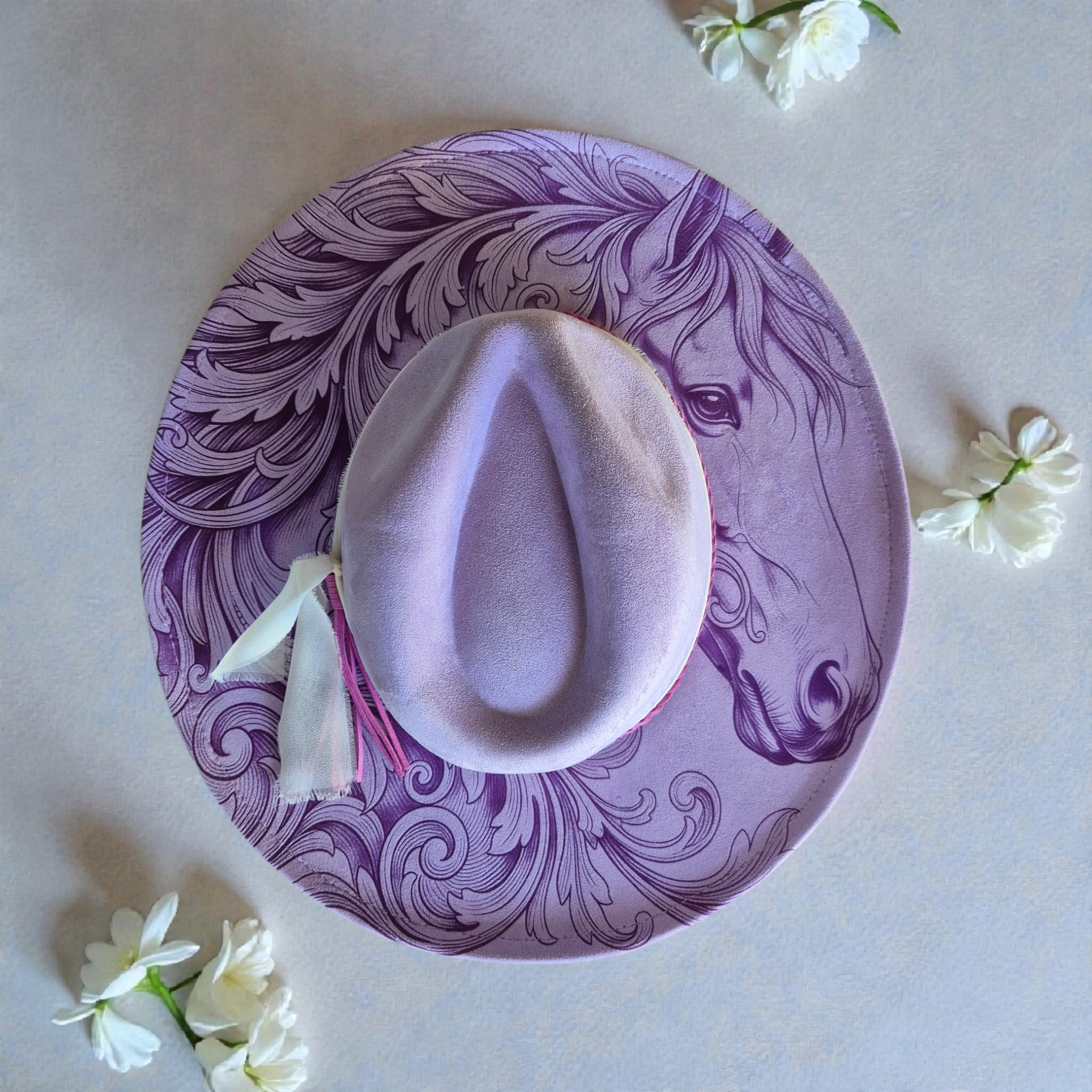 Lilac Filigree Horse