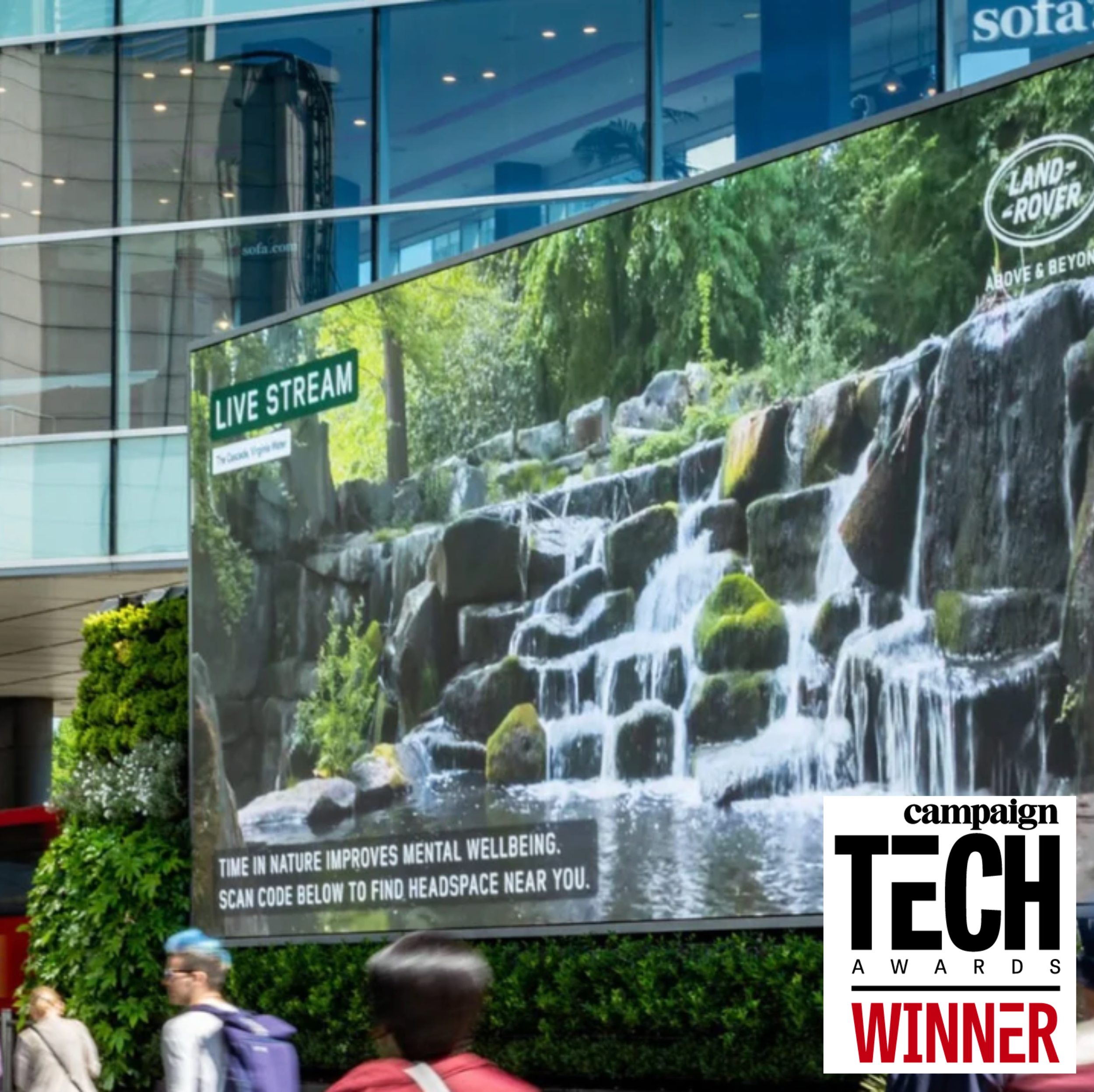 Land Rover Live Stream