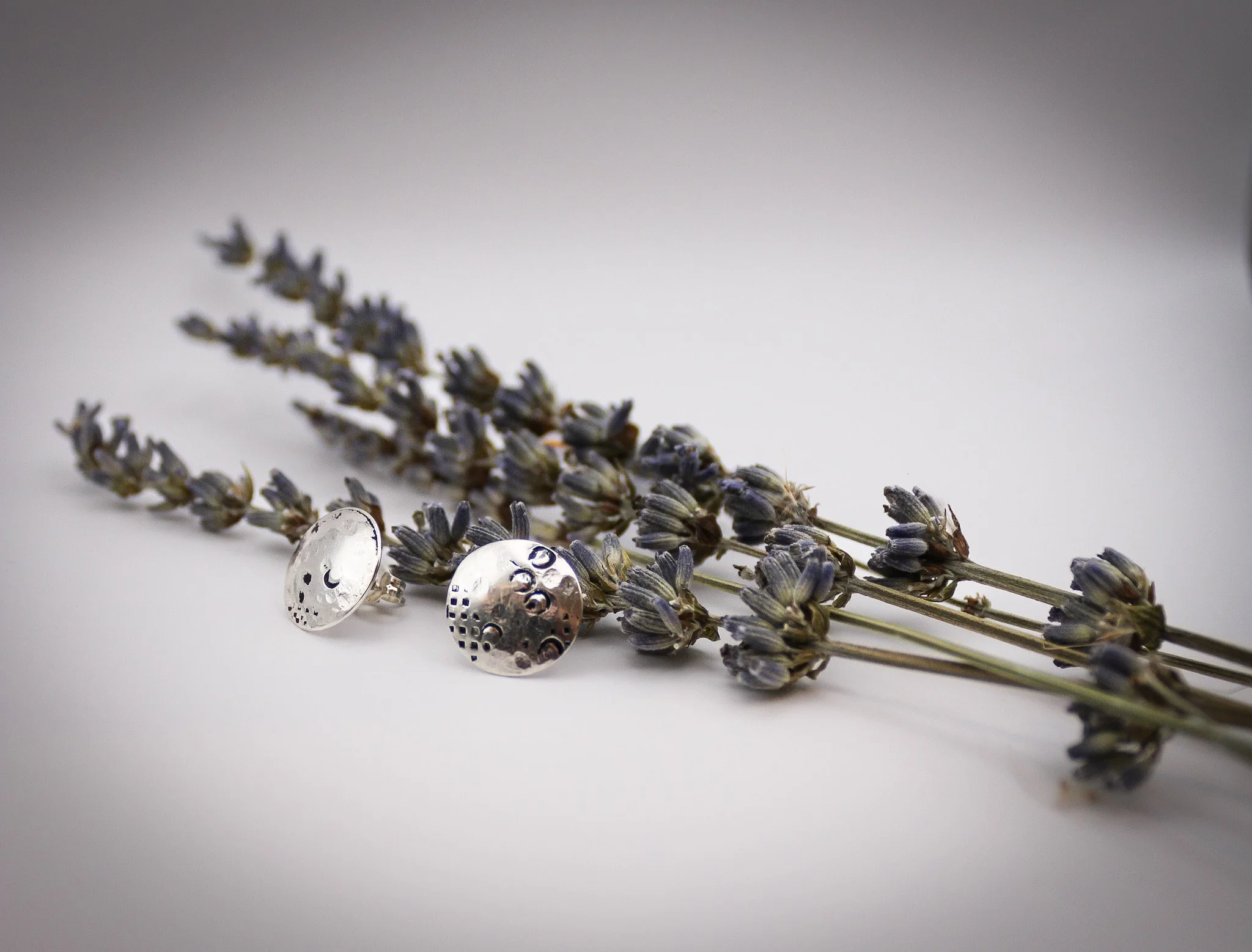 Silver Moon Posts2.JPG