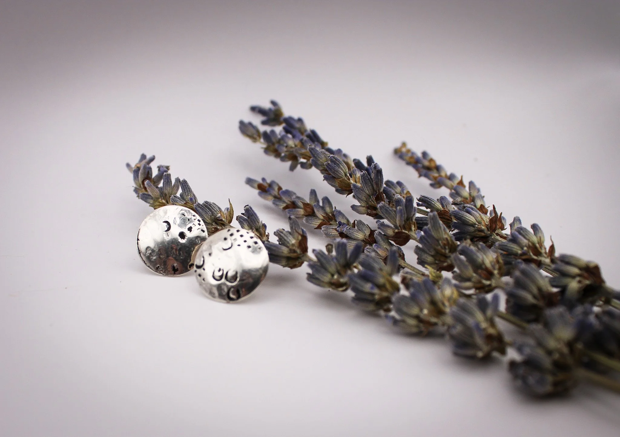 Silver Moon Posts4.JPG