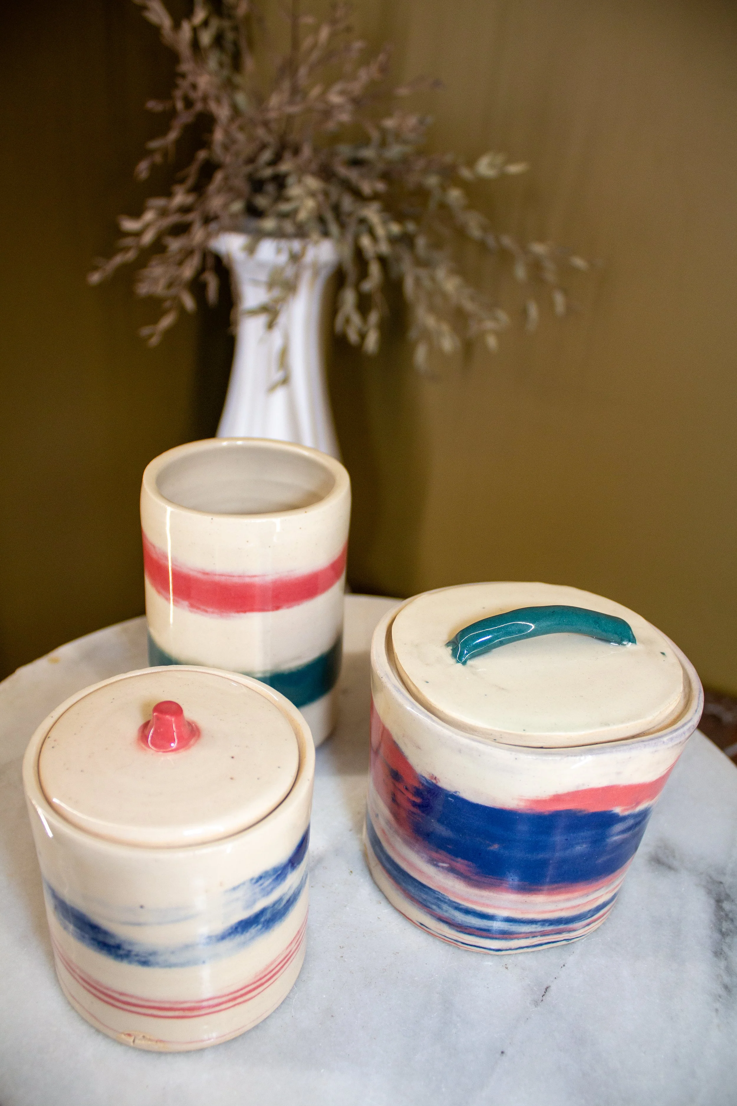 Marbled clay item set.