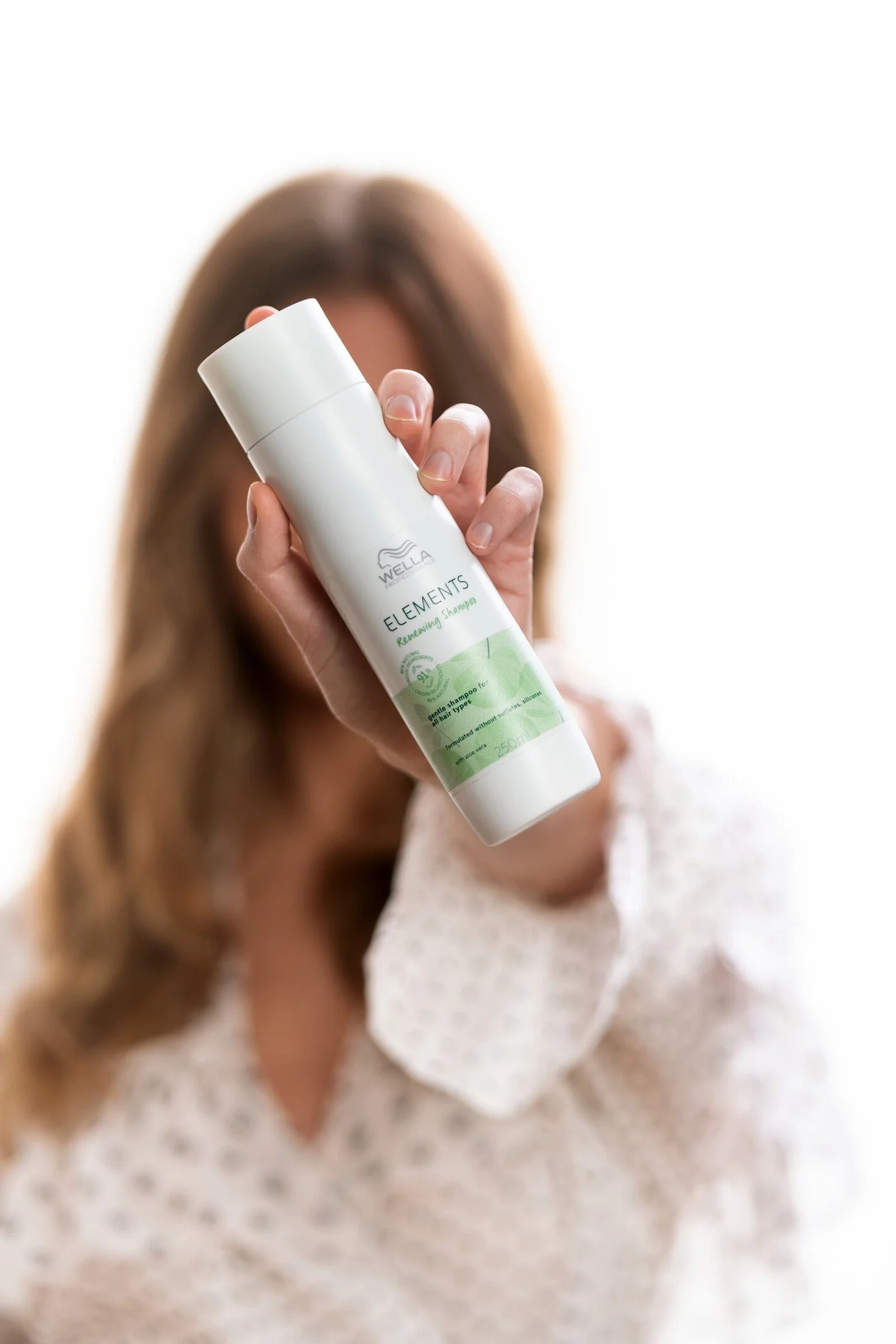 Care+Styling Base Wave1 Care   Elements-Renewing-Shampoo 11.jpg