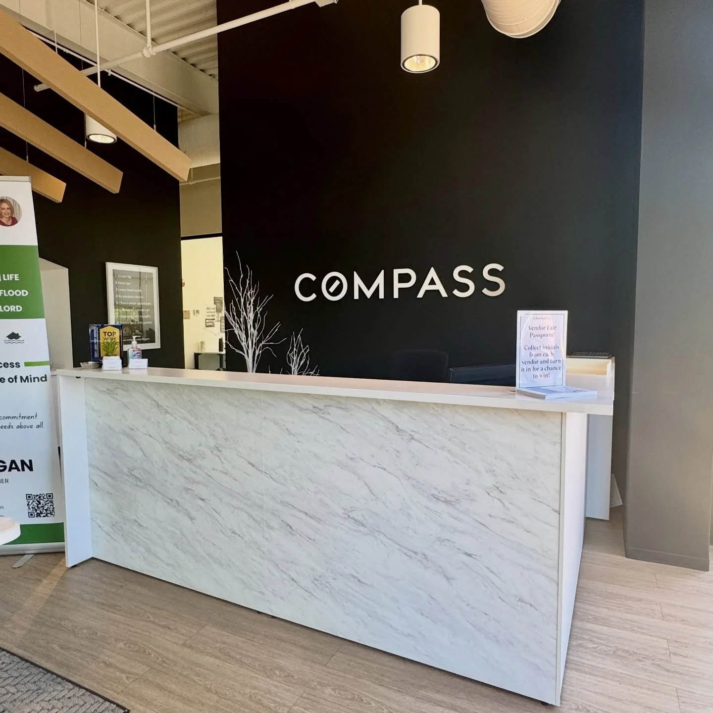 Loved popping by @compass this week to treat their incredible agents! 💫

Who says networking can&rsquo;t be delicious? Thanks for having us, Compass team! 🙌🏼🧀

#SavorySociety #CompassRealEstate #CharcuterieCones #CorporateEvents #RealEstateAgents