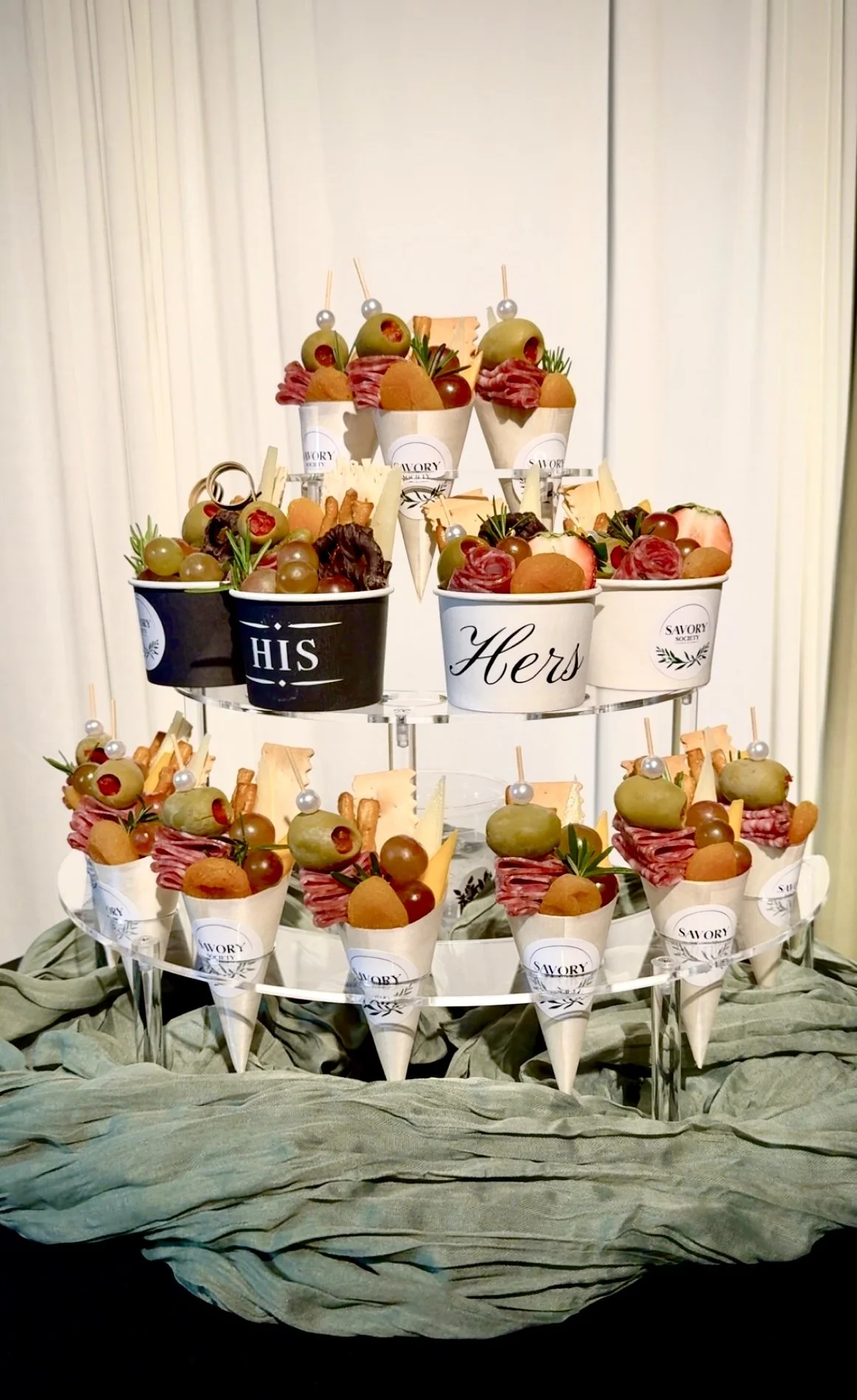 How to Choose Charcuterie Catering for Your St. Louis Wedding