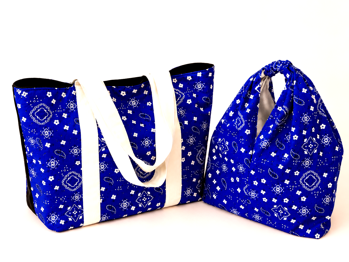 blue+paisely+tote+and+hobo.png