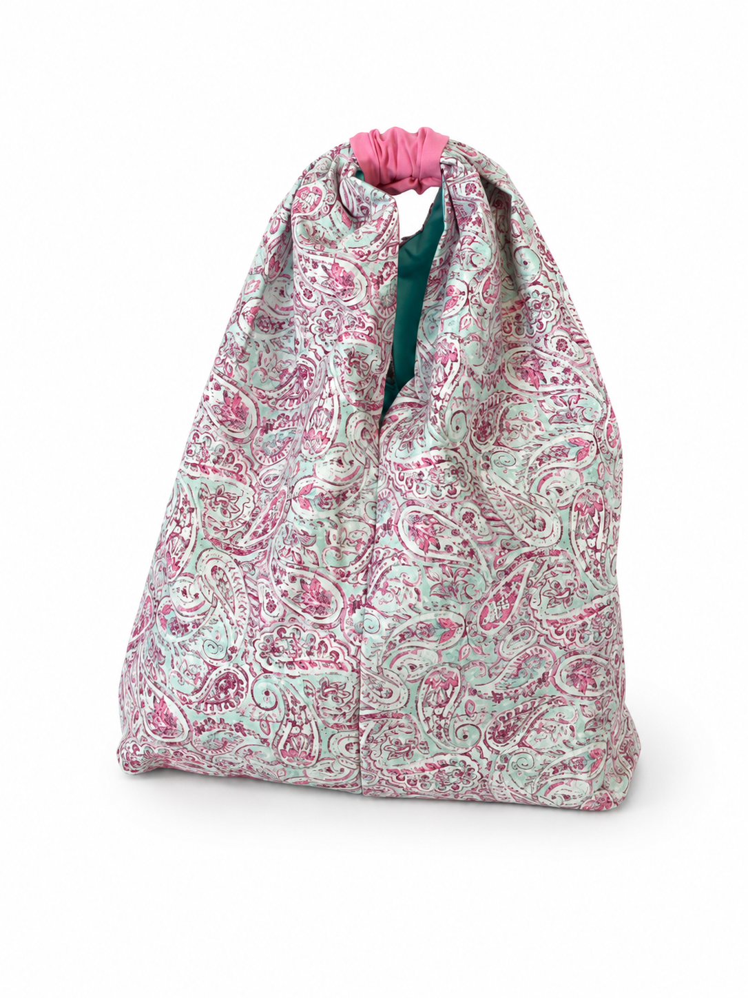 Pink paisley hobo blue inside.PNG