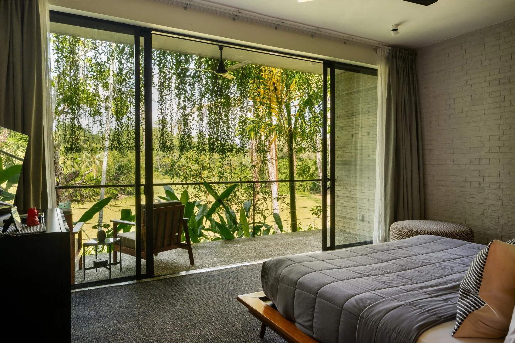 Bedroom at Ahangama retreat venue | hide-mobile