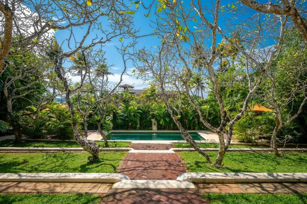luxury retreat venue pool sri lanka | hide-mobile.jpg
