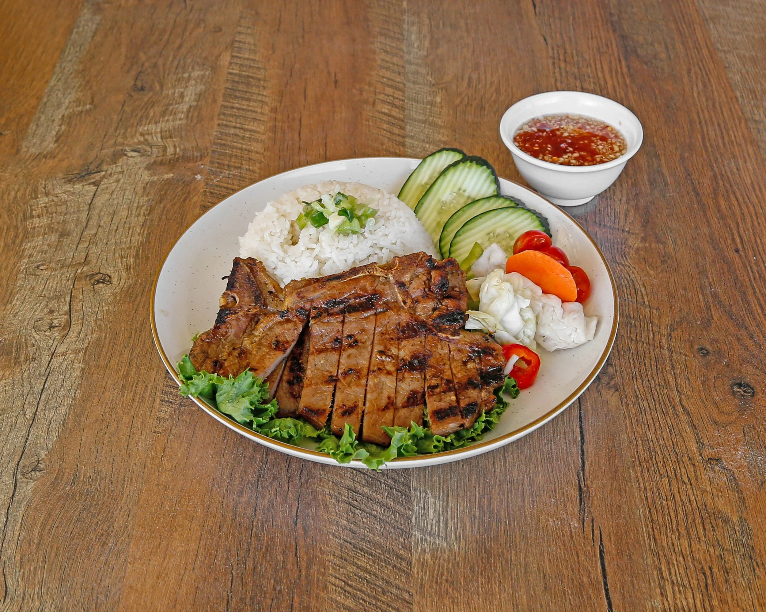 SilkCafe&Bar_GrilledBoneInPorkPlate.jpg