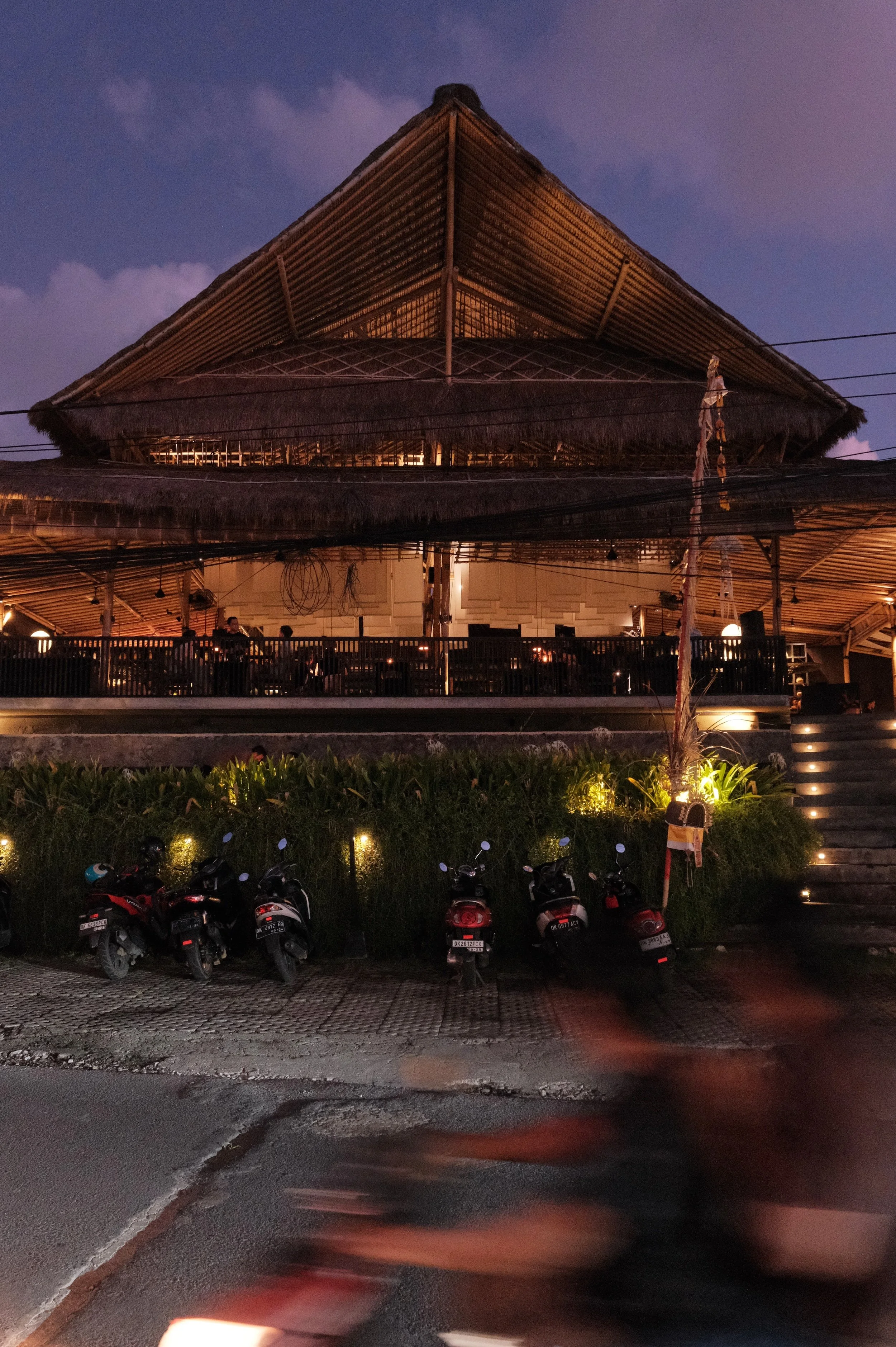 Nicholas V. Studio - Yuki Bali Photography 15.jpg