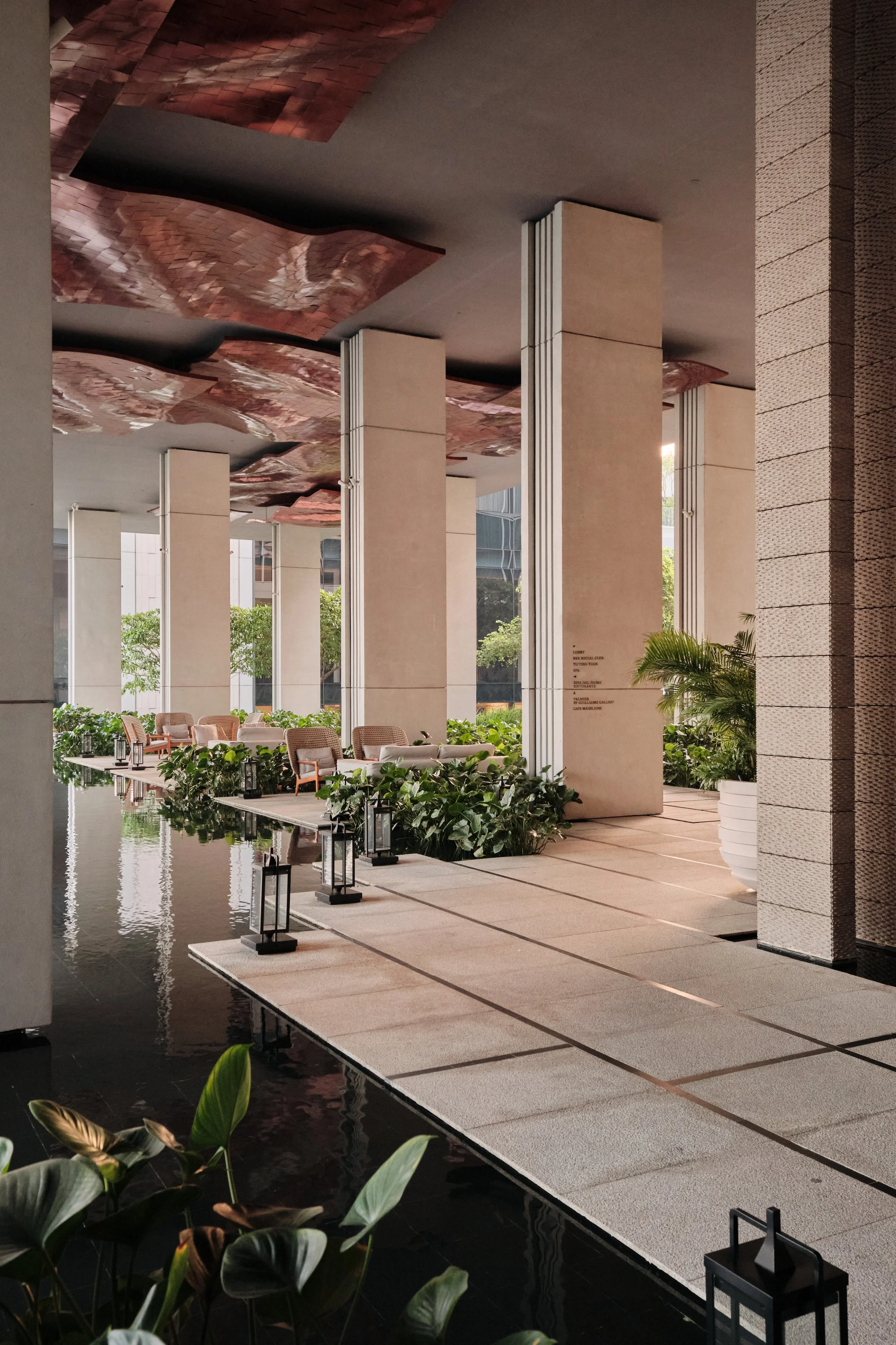 Nicholas V. Photography - Four Seasons Hotel Bangkok 12.jpg