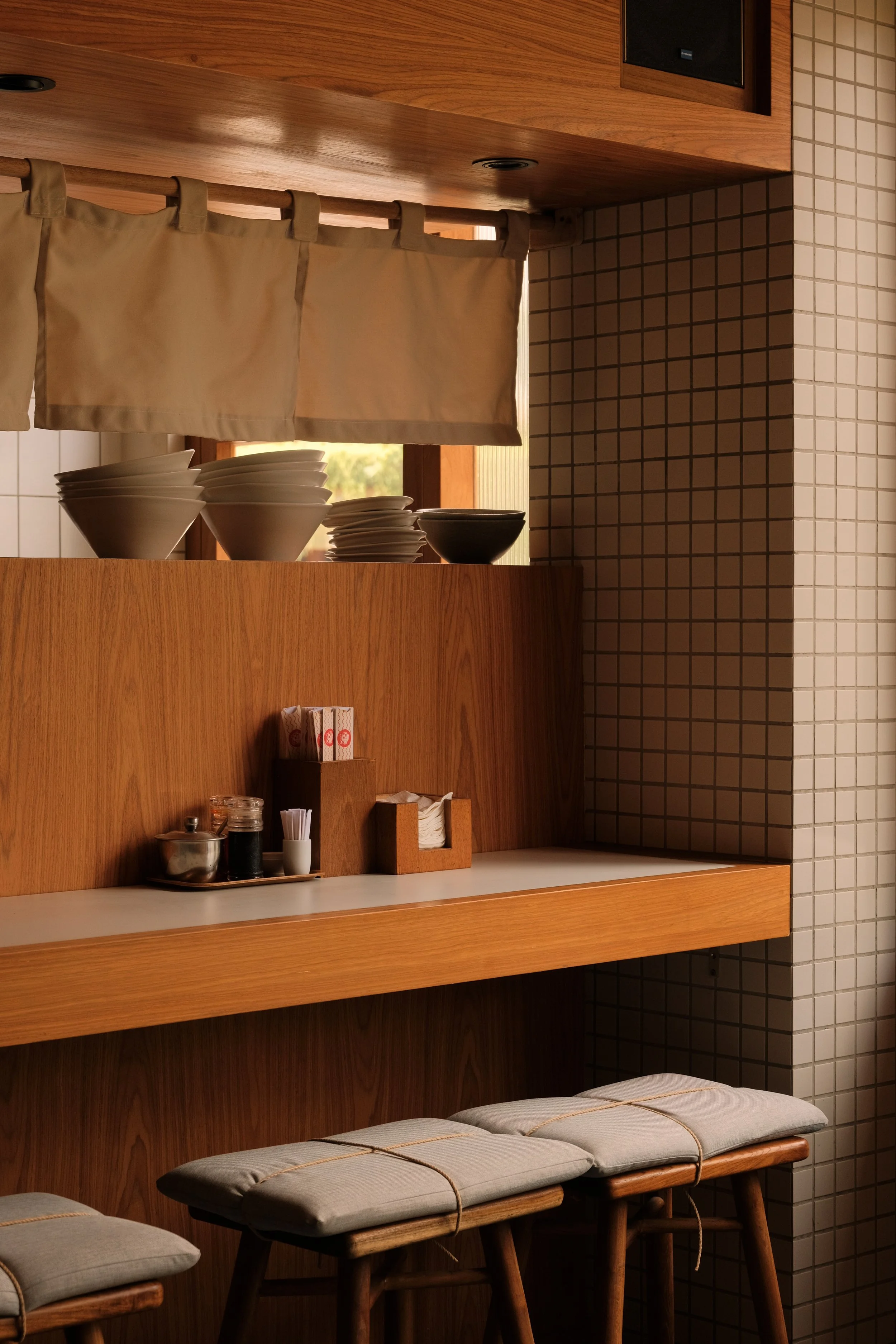 Nicholas V. Photography - Chotto Motto Seseh Bali 10.jpg