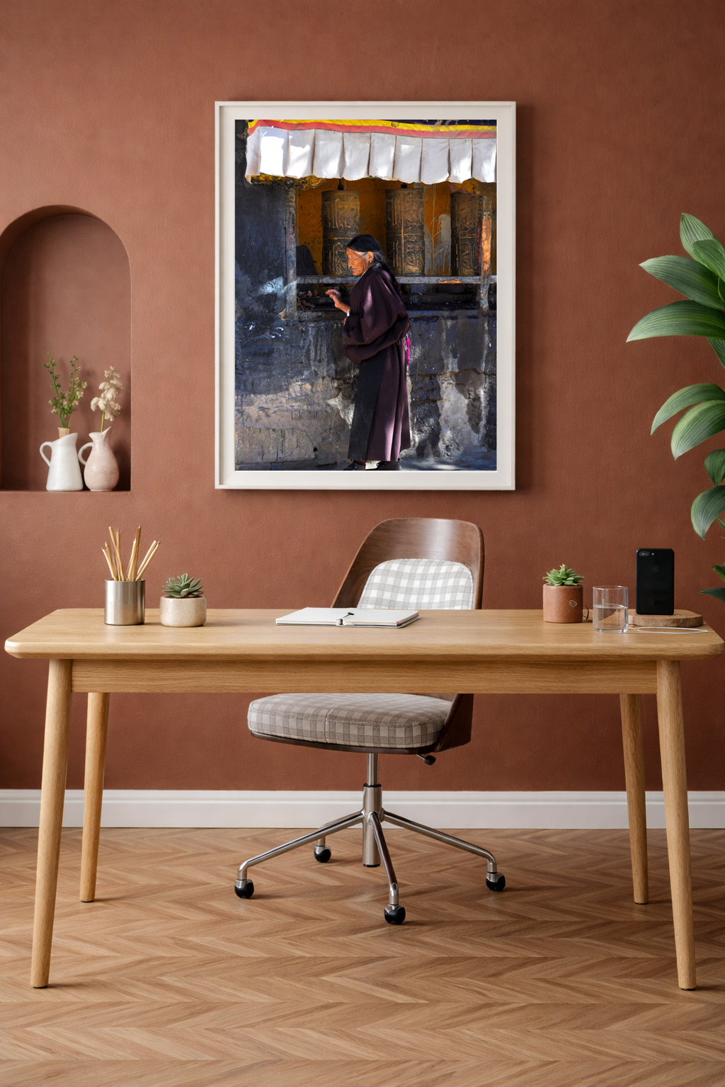 Woman praying kantoor.png