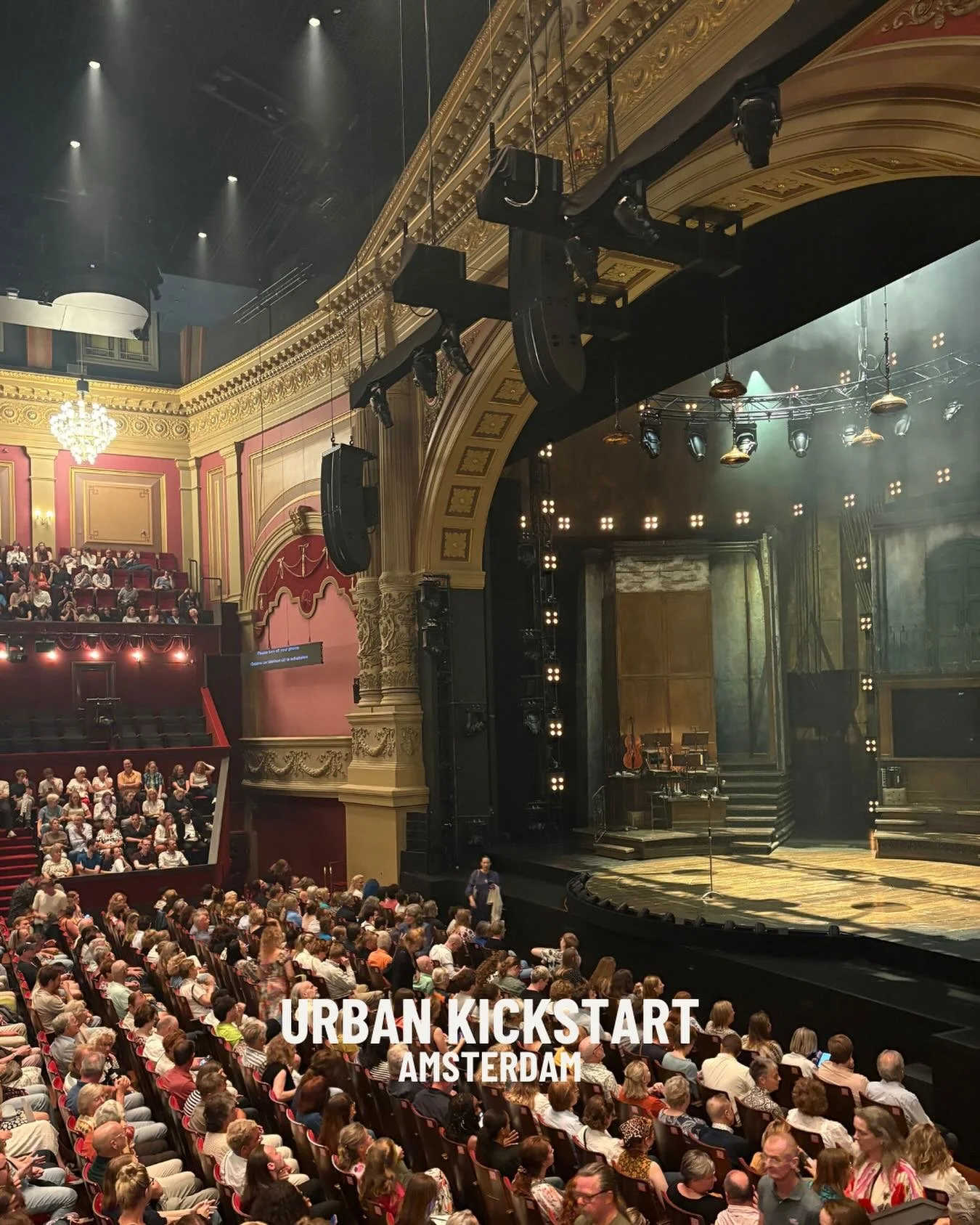 Carr&eacute; Theater is a former winter circus and the largest theatre in Amsterdam, located in the city center. The circus still takes place in winter, and you can also see many other plays and concerts throughout the year.

#amsterdamexpat #expatin