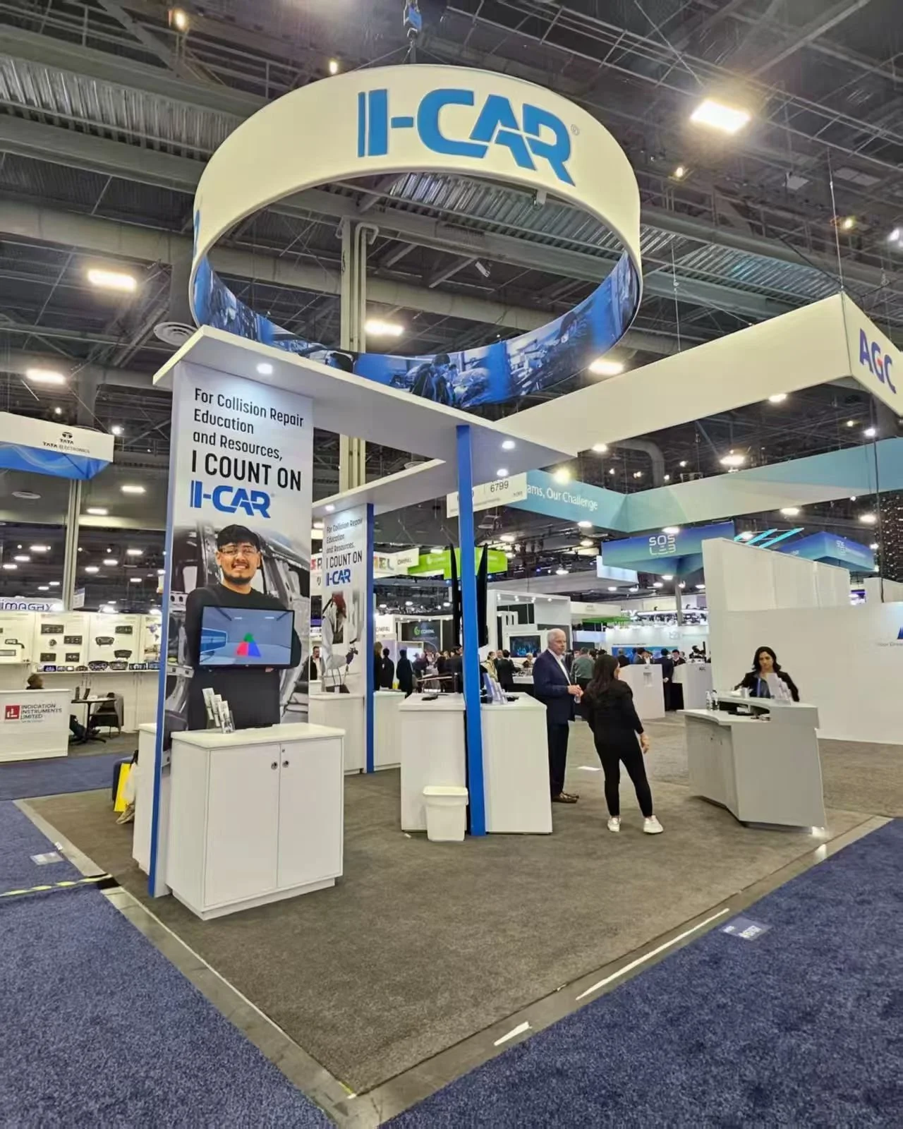 1-I-CAR-CES  in Las  Vegas.jpg