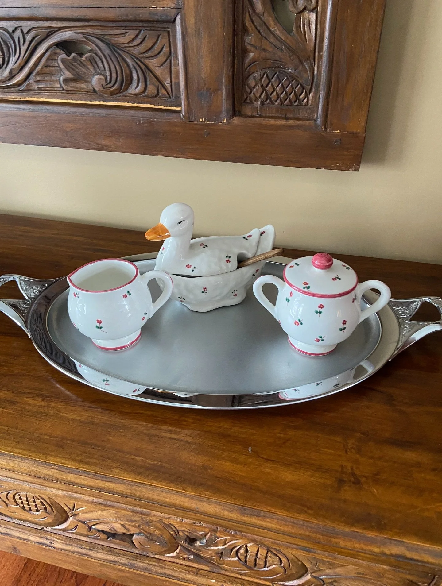 ✨ Welcome to Vintage from the Vault ✨

I curate one-of-a-kind vintage home decor and art from every era &mdash; timeless pieces with a story, ready for a new home.

Every item you see is:
&bull; Carefully sourced
&bull; One of a kind (never restocked