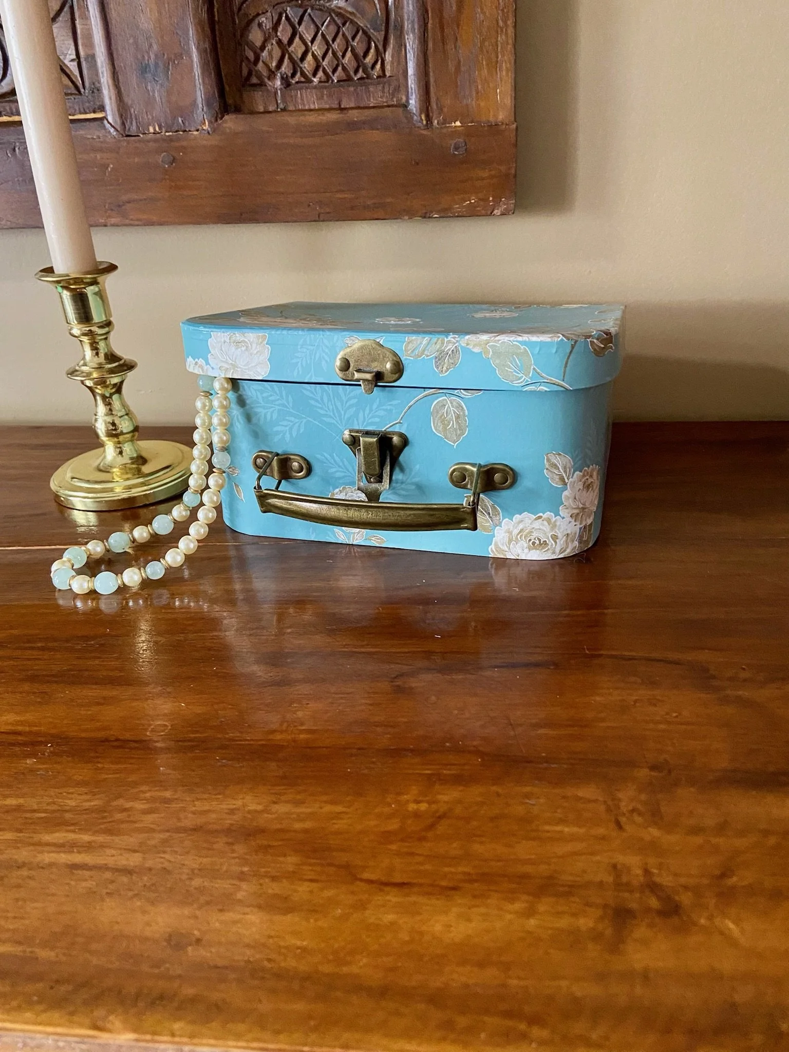 Vintage-Inspired Acid Blue Floral Cardboard Suitcase