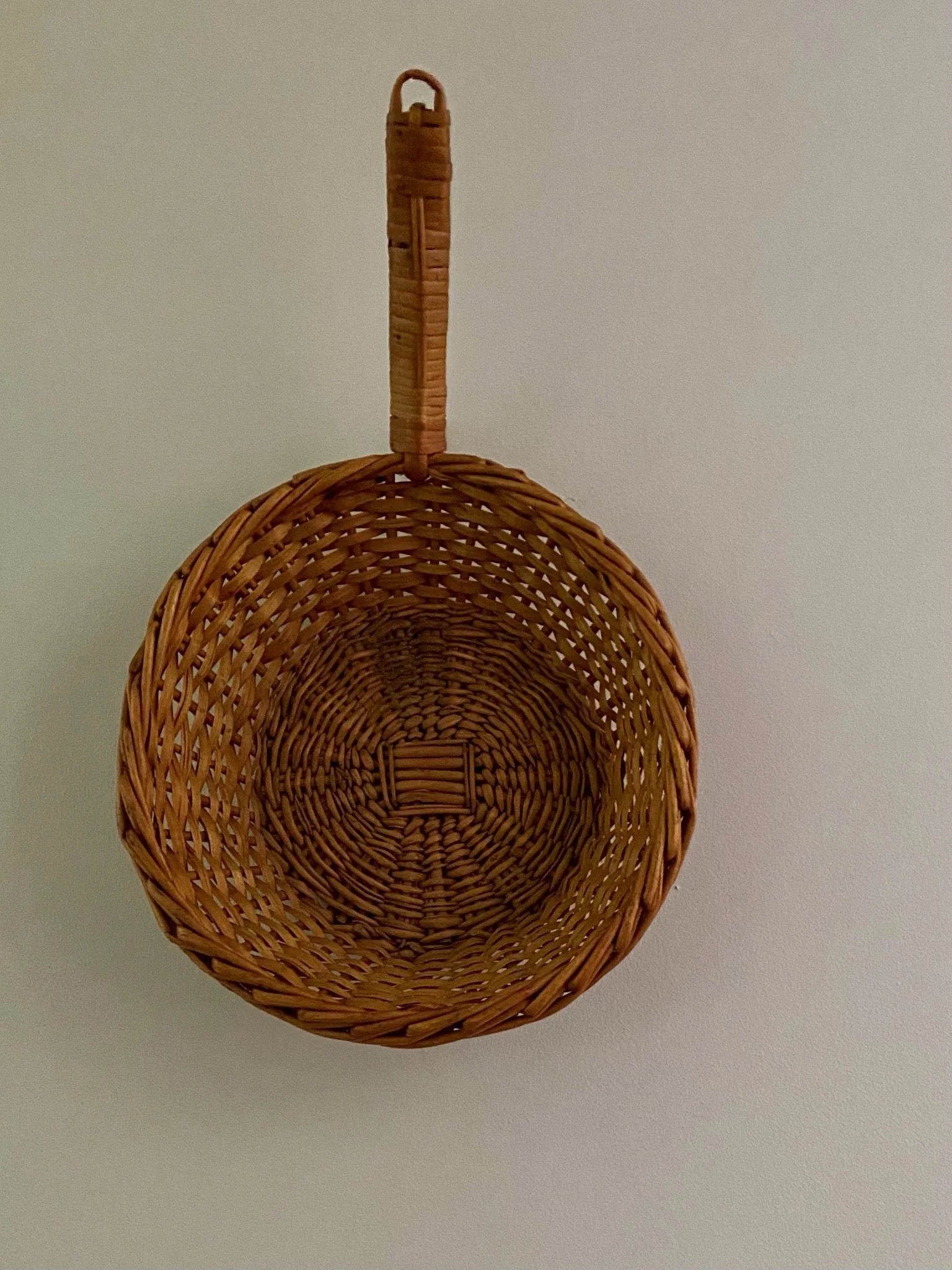Charming Vintage Wicker Scoop Basket