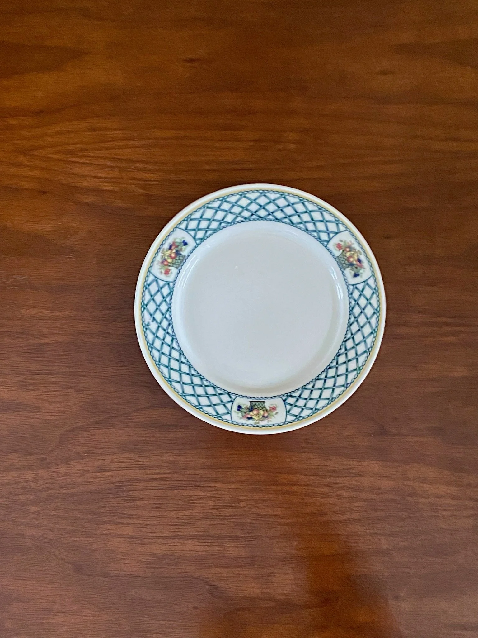 Rego "Bountiful" Green Lattice Porcelain Plate