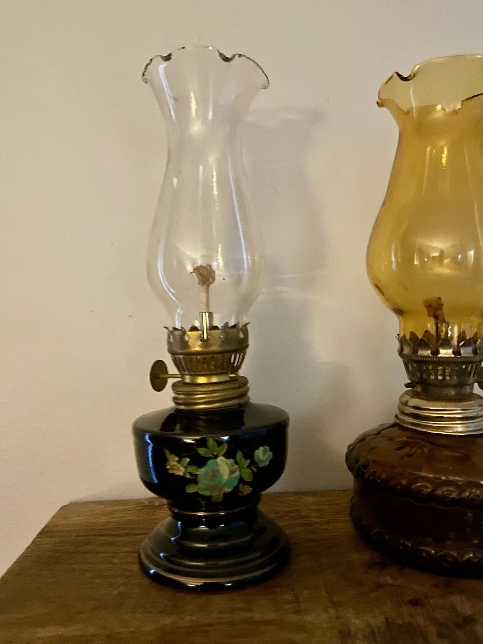 Black Glass Mini Hurricane Oil Lamp with Green Floral Design