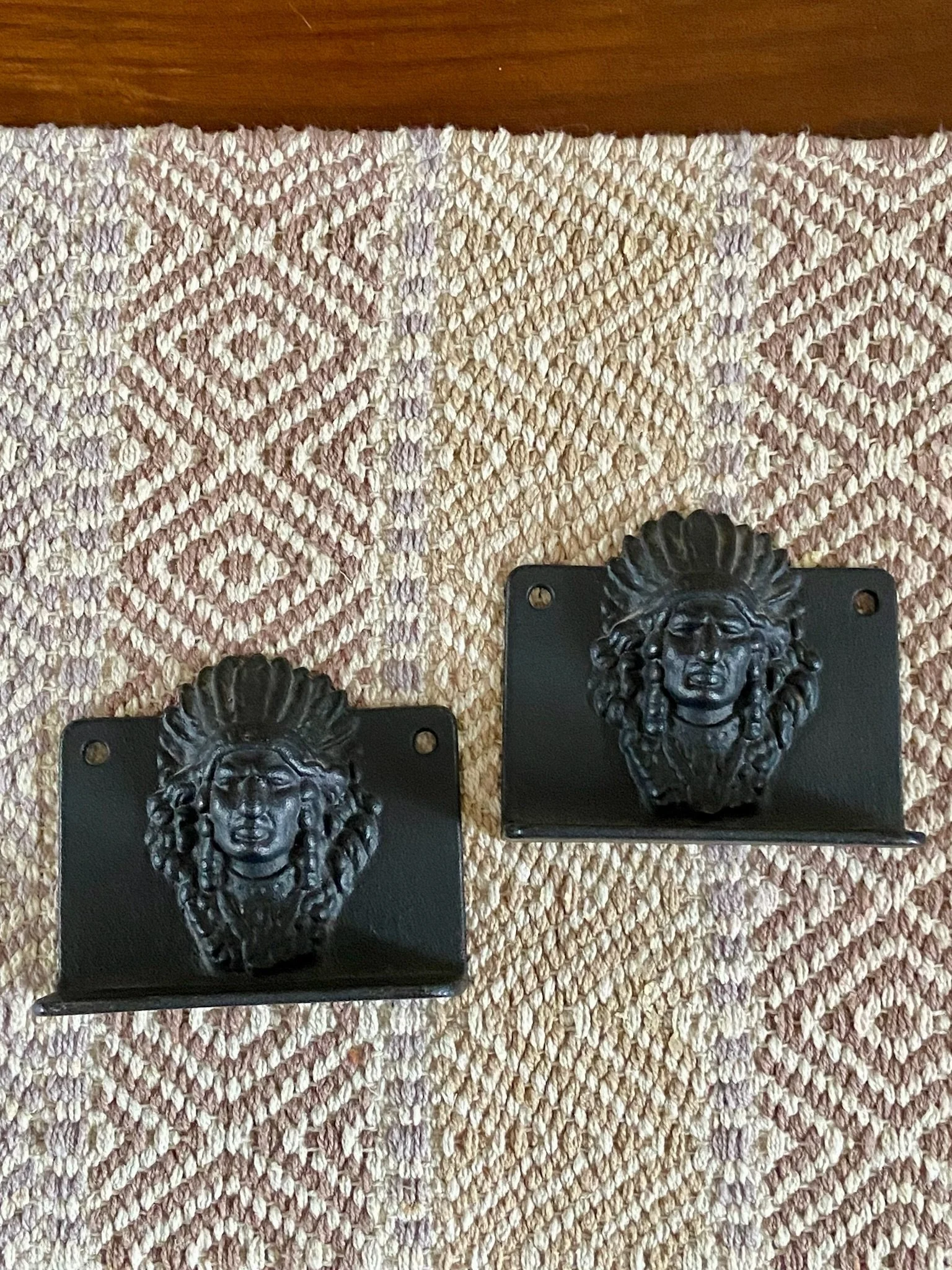 Cast Iron Art JM113 Bookend/Doorstop Set -Native American Indian Chief