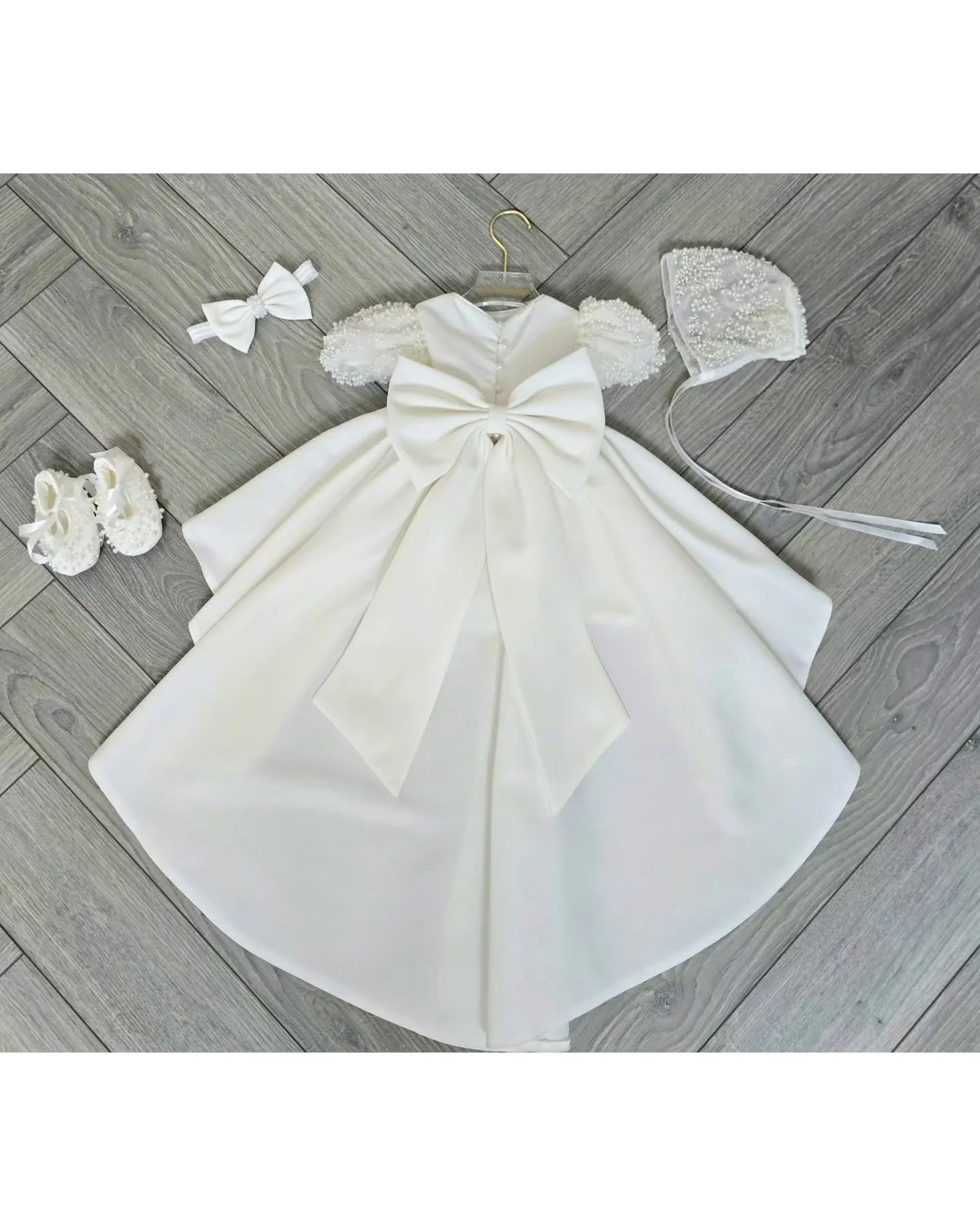 🤍✨🤍
You&rsquo;ll remember their Christening Day forever, it's a once-in-a-lifetime occasion... Dress them in something just as special 🤍

Here is a bespoke gown, made for a baby girl who is getting christened today! Her mum wanted 'simple' but 'wo