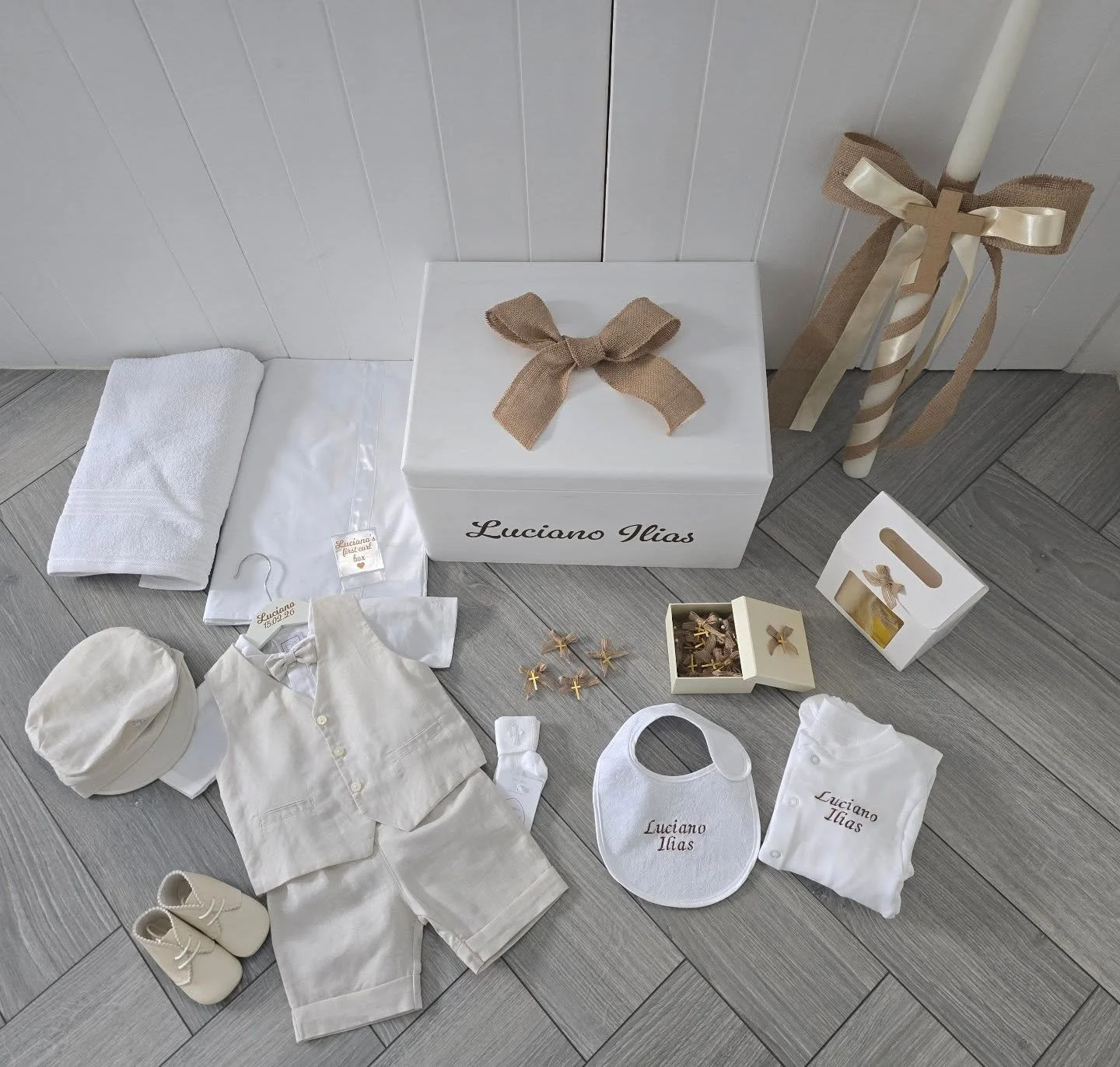 🤎 🤍 🤎

Absolutely IN LOVE with this Christening set for baby Luciano who got christened yesterday 🤍

The colours work beautifully together 🤎
Luciano wore our Perry shorts and waistcoat set, with the matching cap, Spanish leather booties and cros