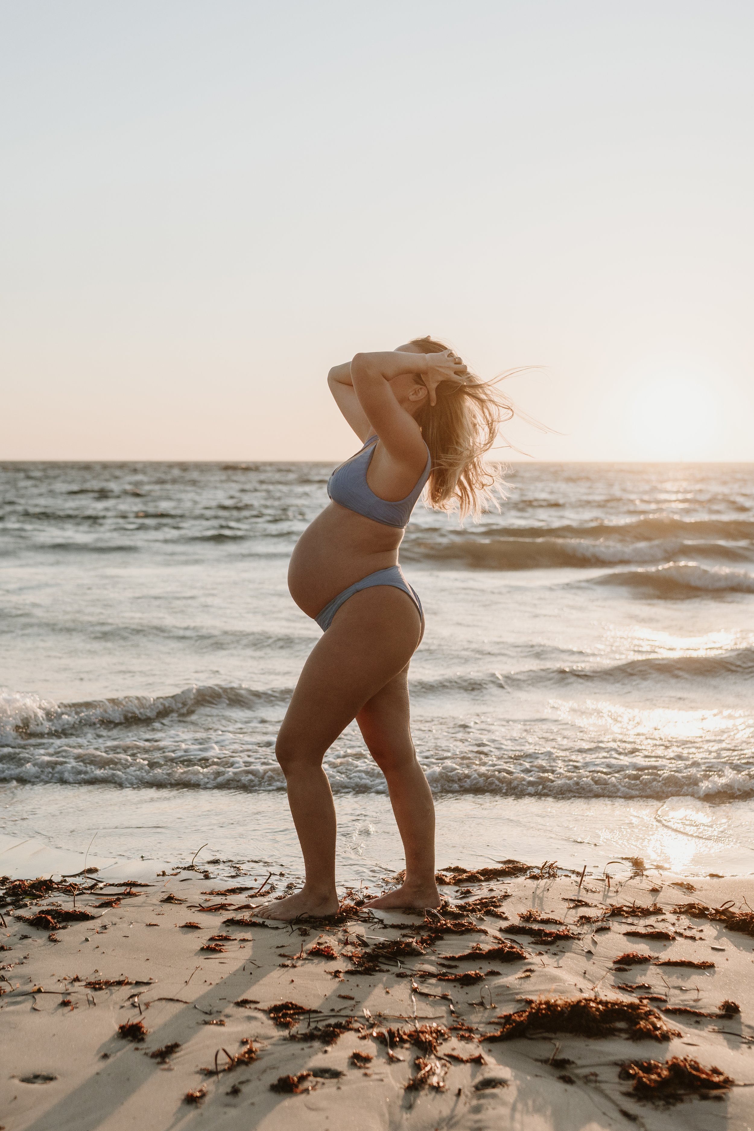 What to wear for a maternity photography session