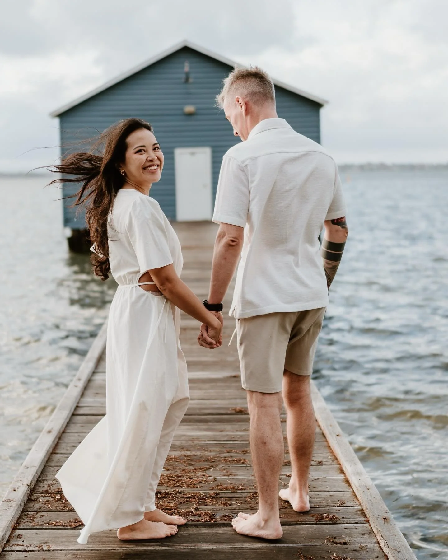 The  Little Blue Boathouse. 

This beautiful family arrived in Perth for a holiday at 4am and were up and in action for a sunrise photoshoot at 6am!!

The kids were tired, the Dad had not had any coffee, but they did this because they wanted to captu